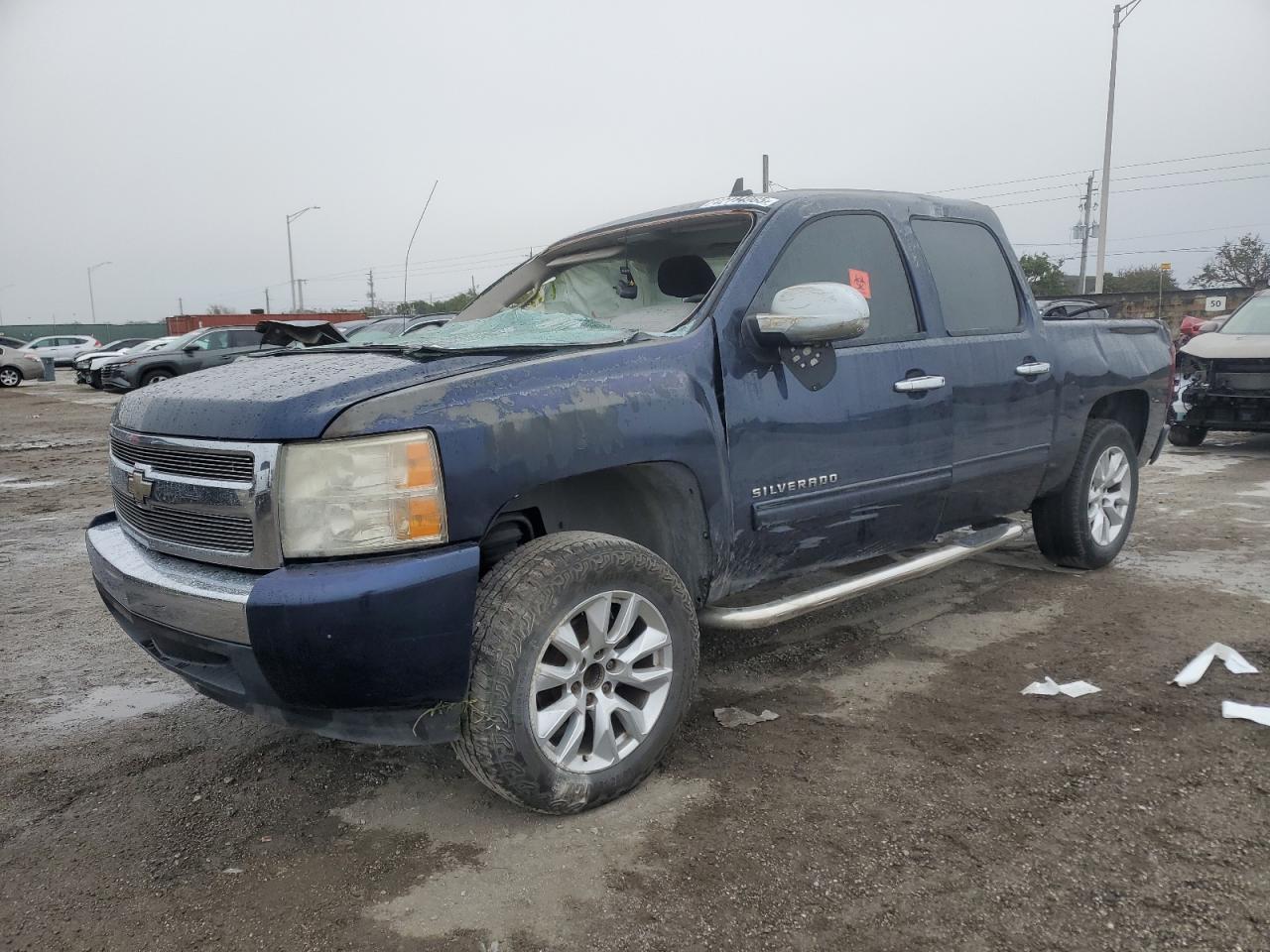 2010 Chevrolet Silverado - Image 1
