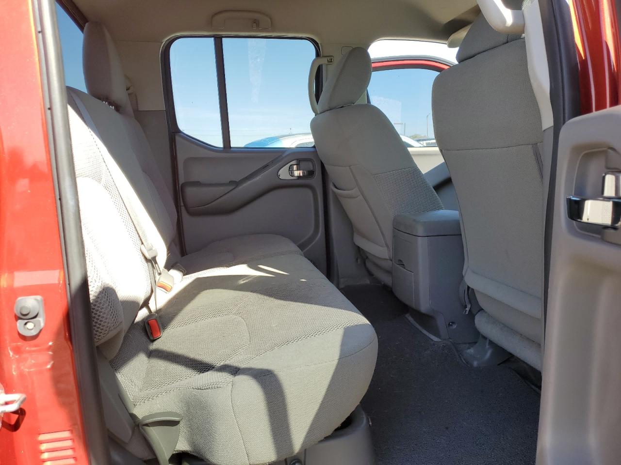2018 Nissan Navara (Frontier) - Image 10