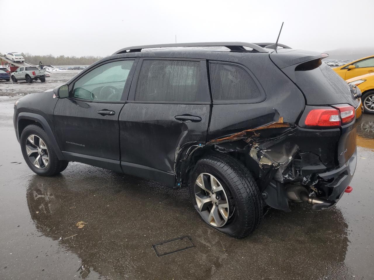 2017 Jeep Cherokee - Image 2