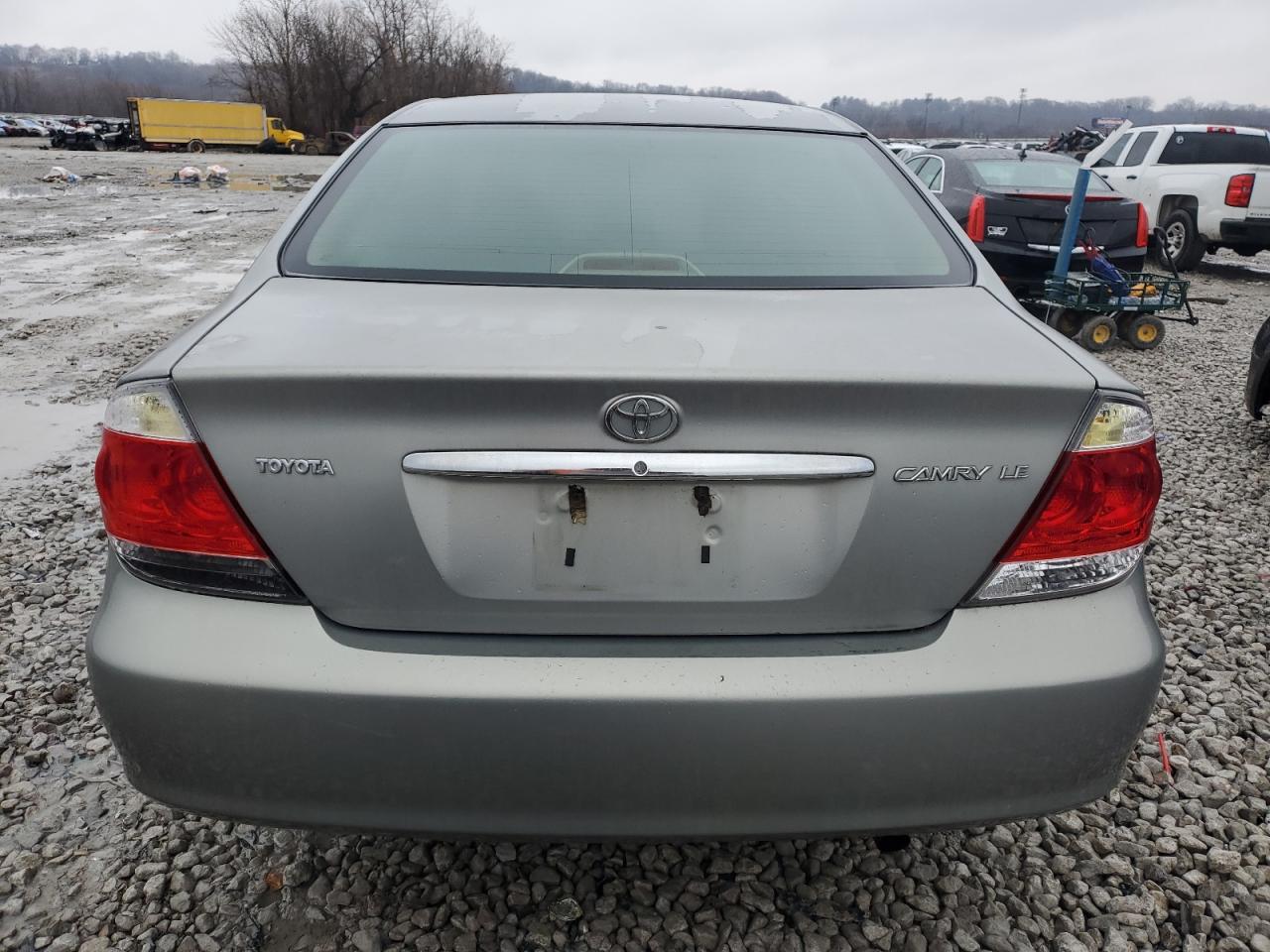 2005 Toyota Camry - Image 6