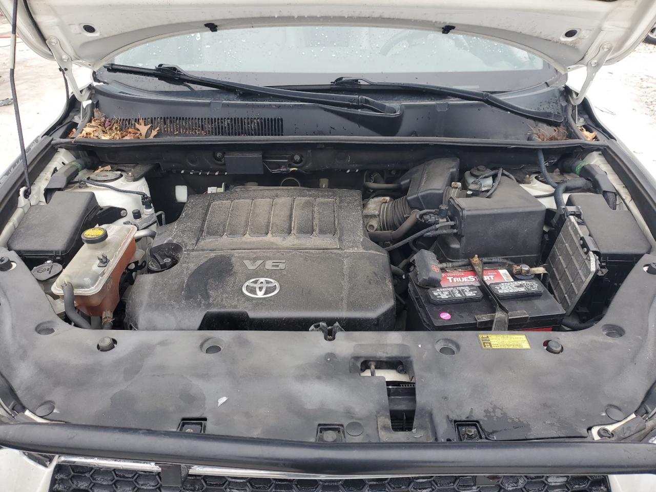 2010 Toyota RAV 4 - Image 12