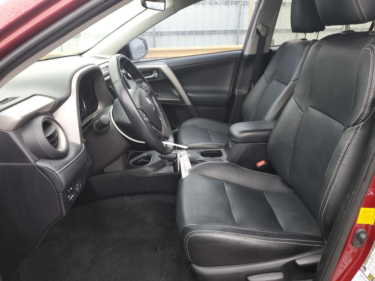 2018 Toyota RAV 4 - Image 7