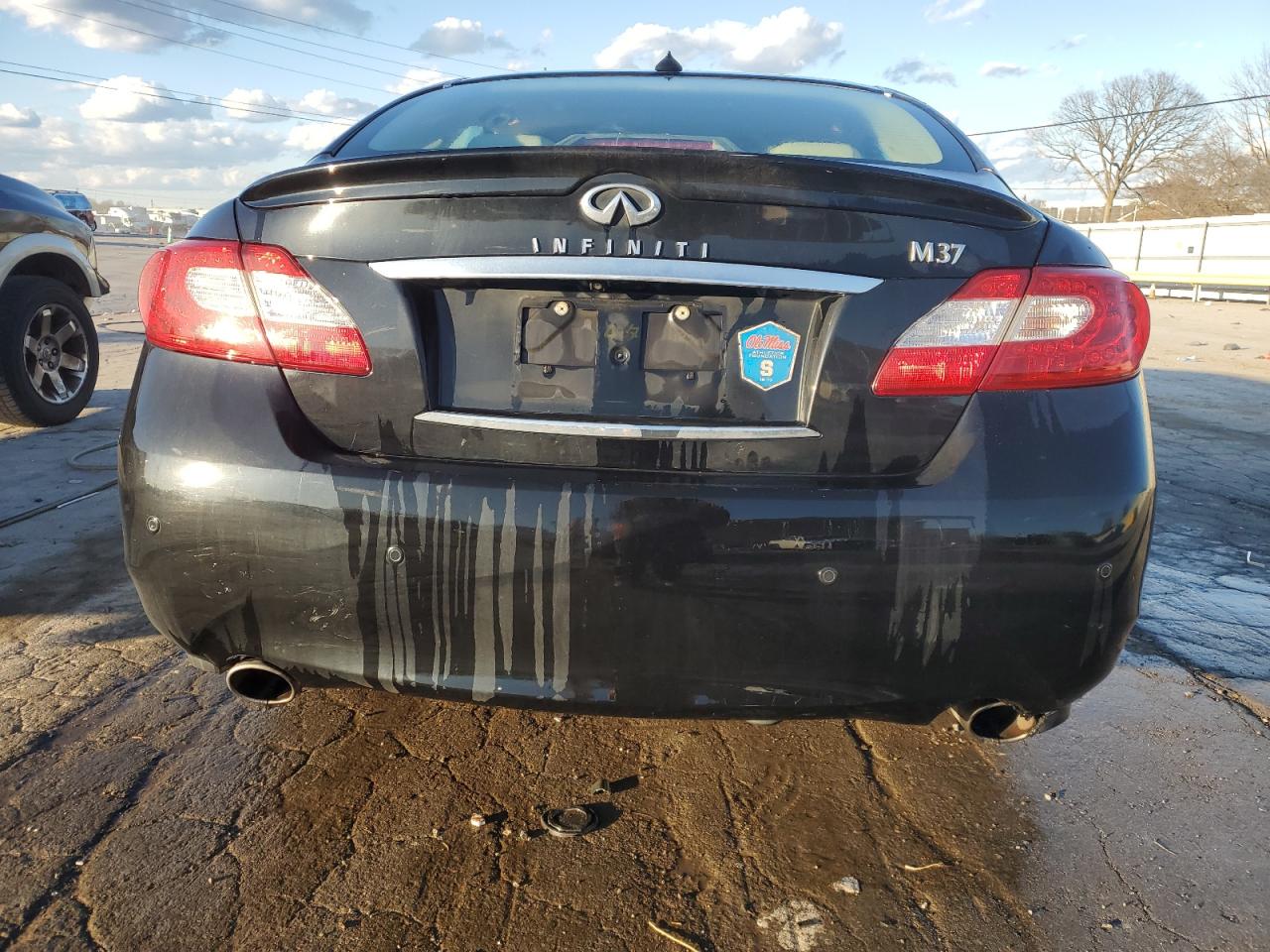 2013 Infiniti M - Image 6