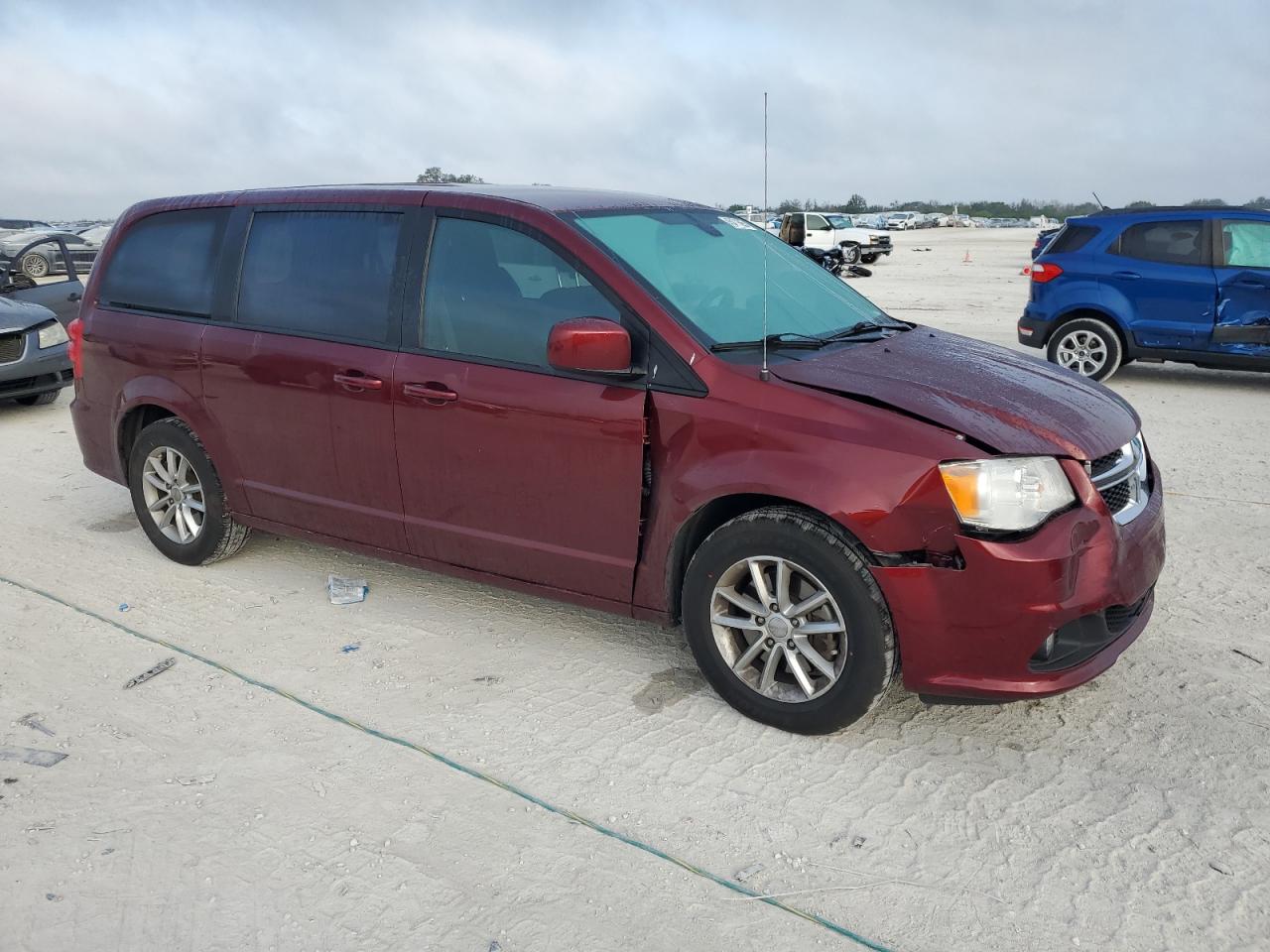 2020 Dodge Caravan - Image 4