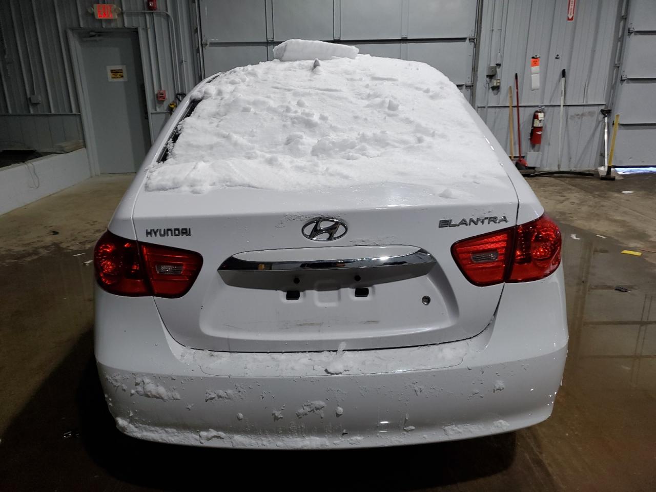 2010 Hyundai Elantra - Image 6