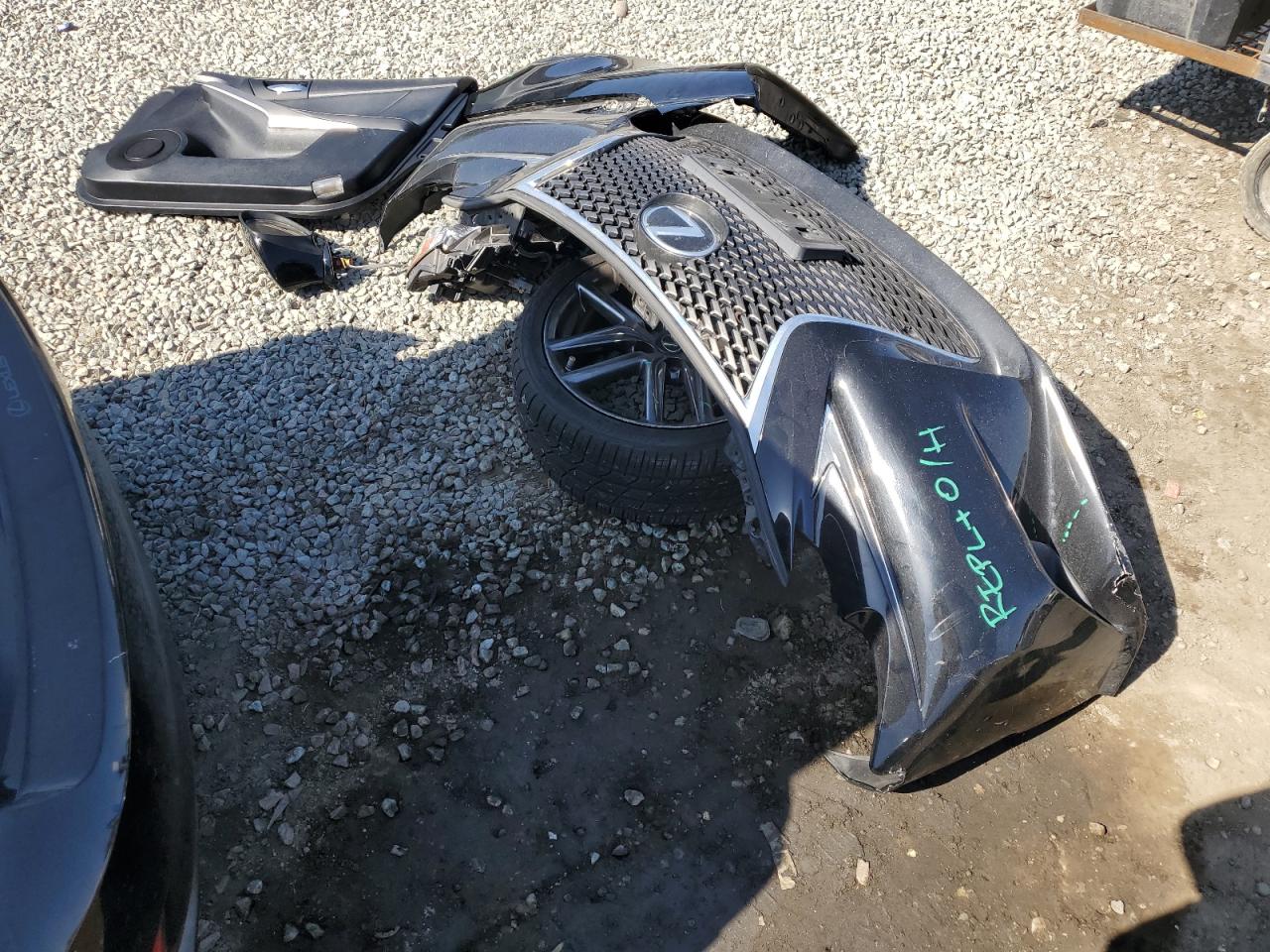 2015 Lexus IS - Image 12