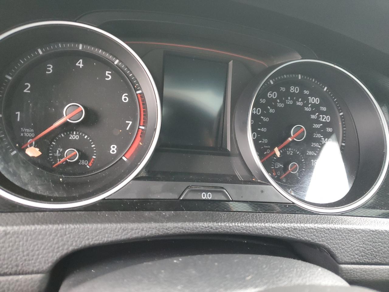 2017 Volkswagen GTI - Image 9