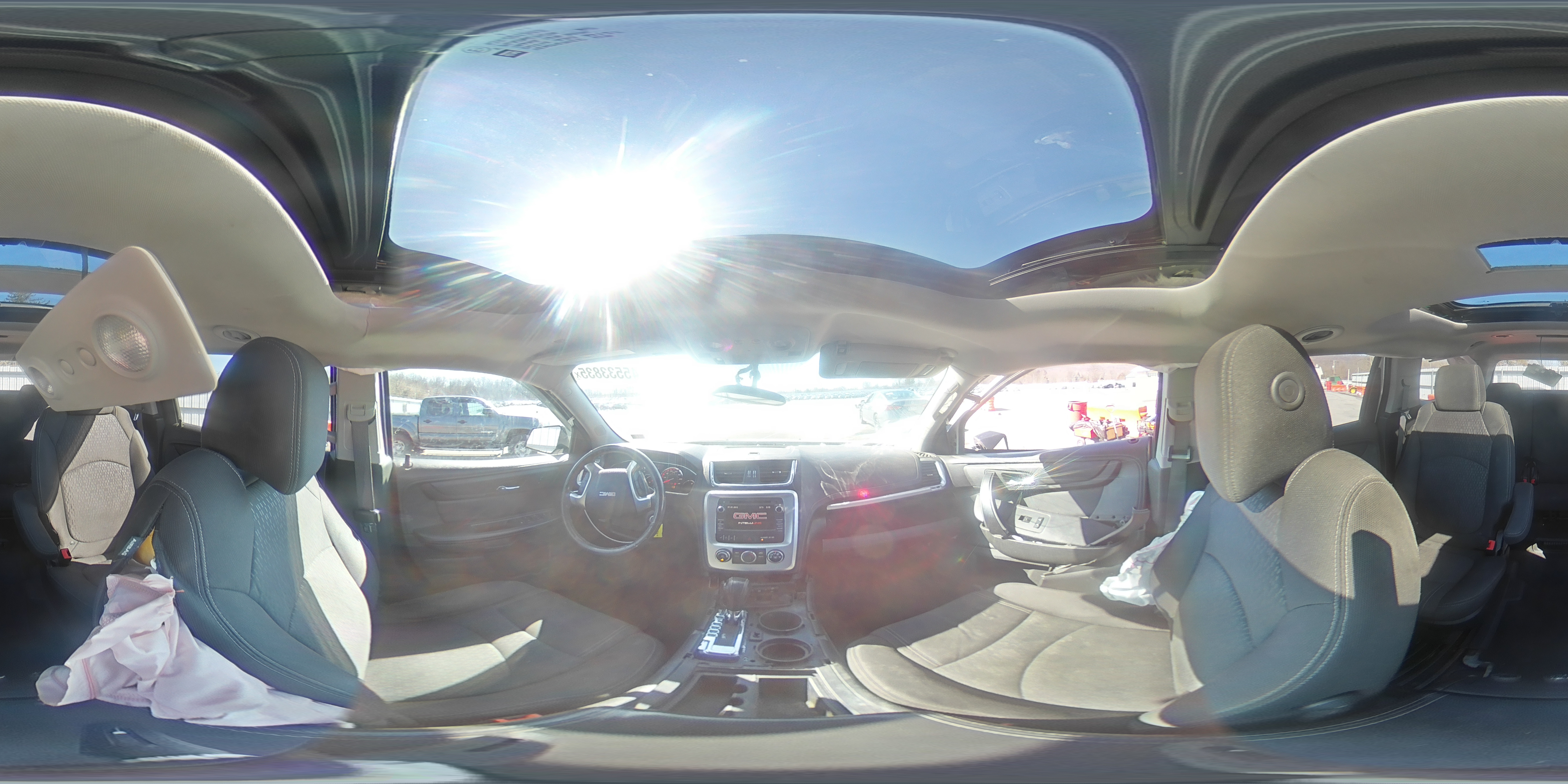 2015 GMC Acadia - Image 13
