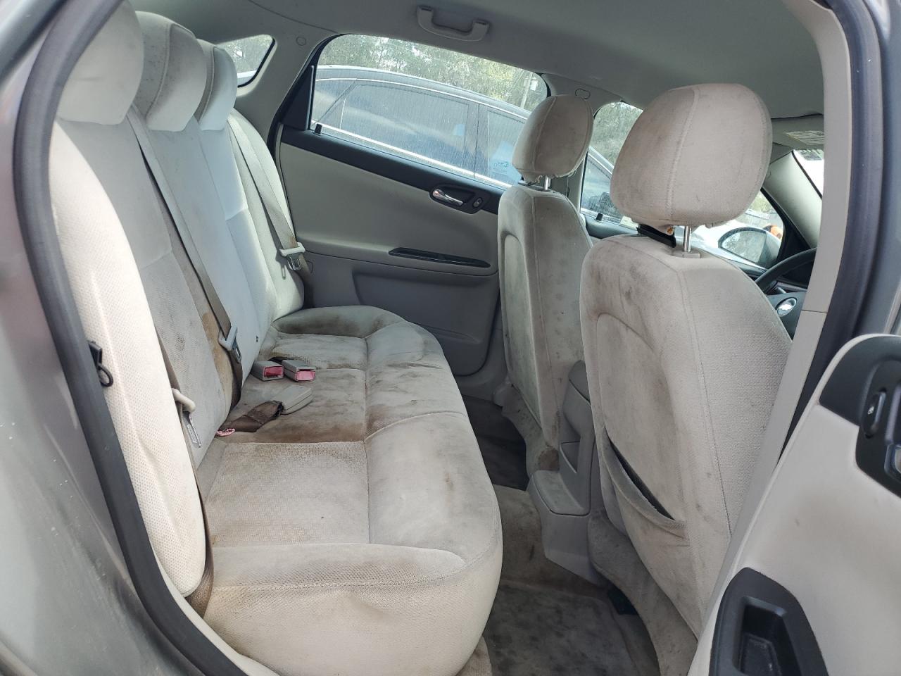 2008 Chevrolet Impala - Image 10
