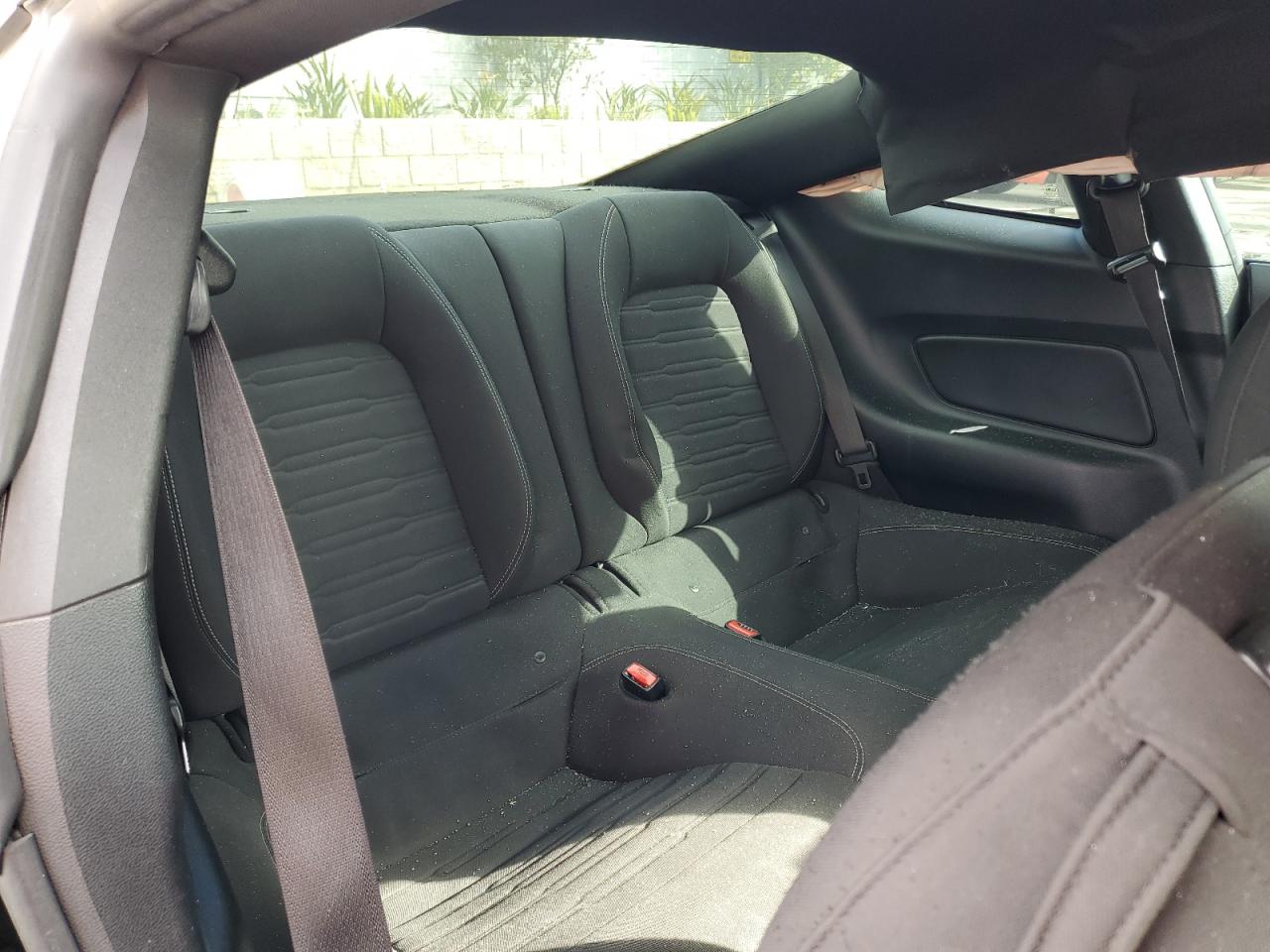 2015 Ford Mustang - Image 11