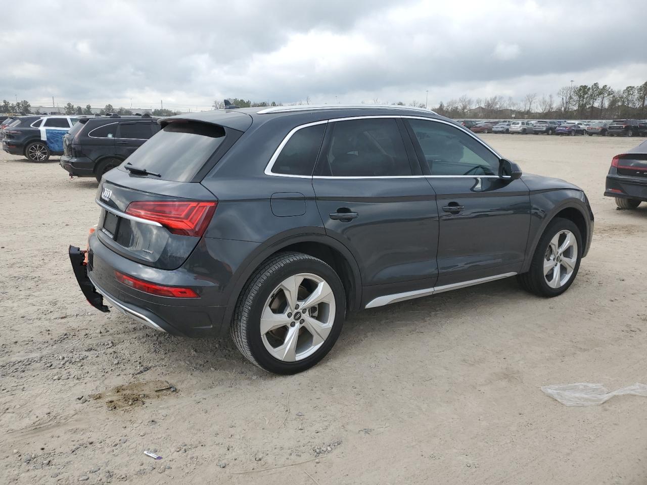 2021 Audi Q5 - Image 3