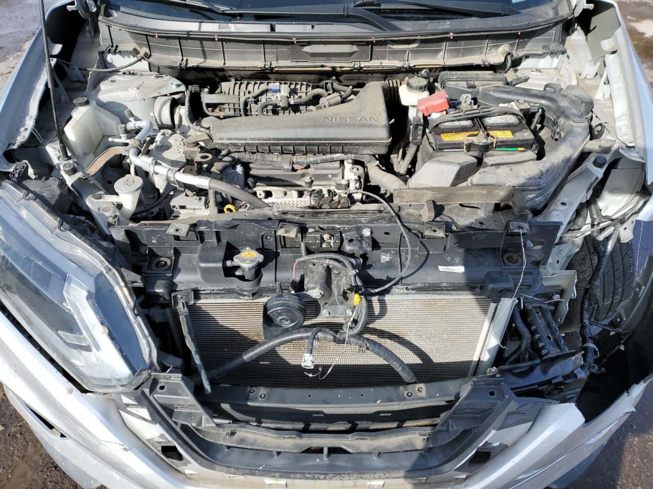 2018 Nissan Rogue - Image 12