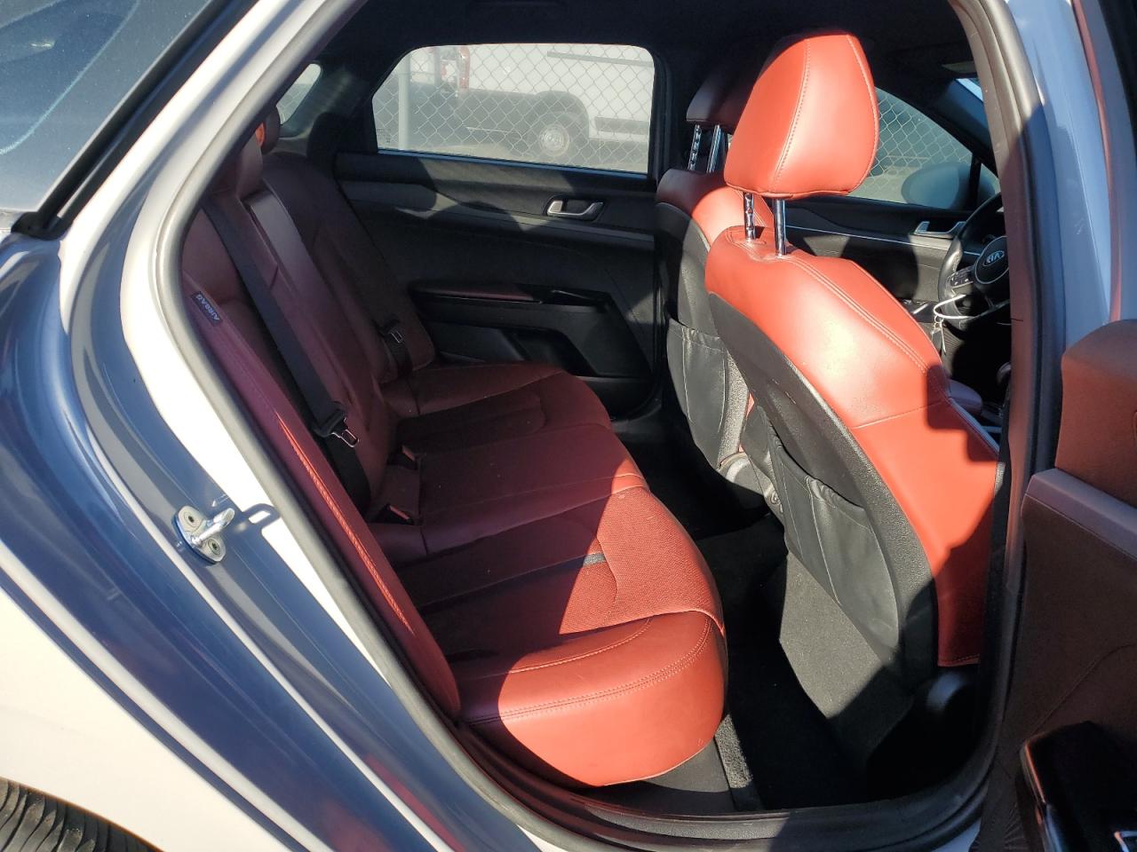 2021 Kia K5 - Image 10