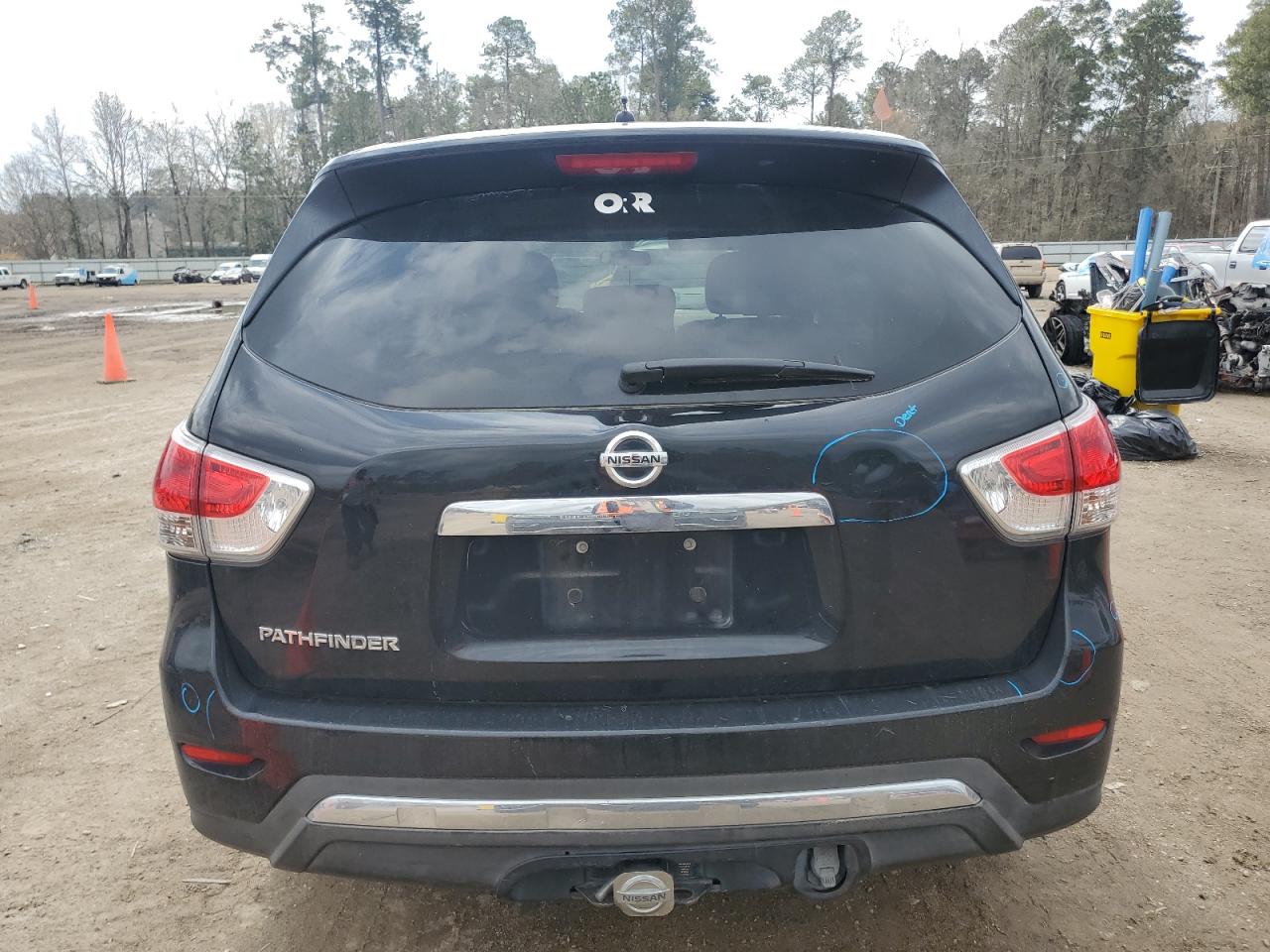 2015 Nissan Pathfinder - Image 6