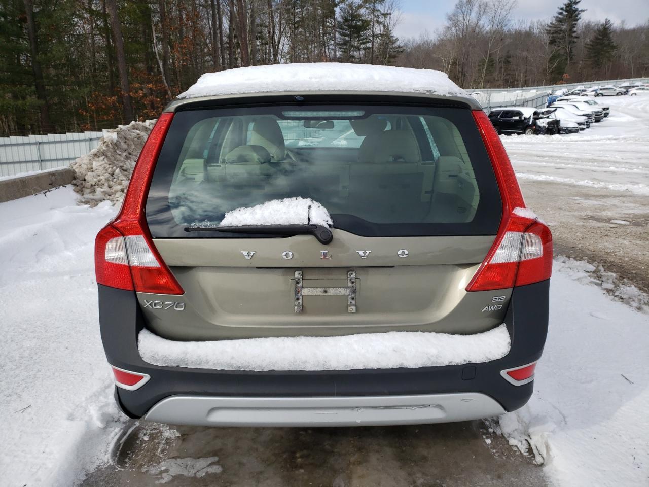 2010 Volvo XC70 - Image 6