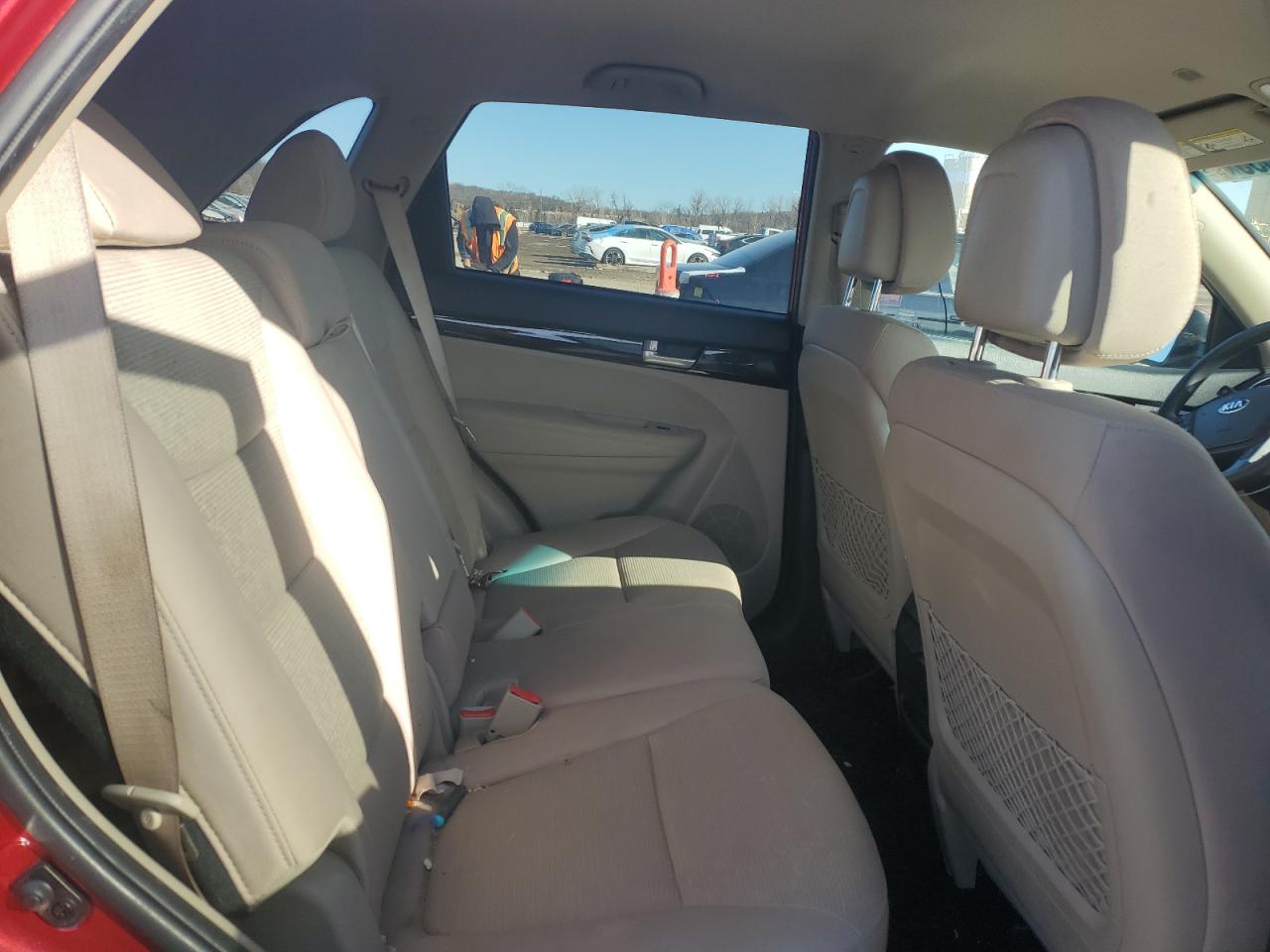 2014 Kia Sorento - Image 10