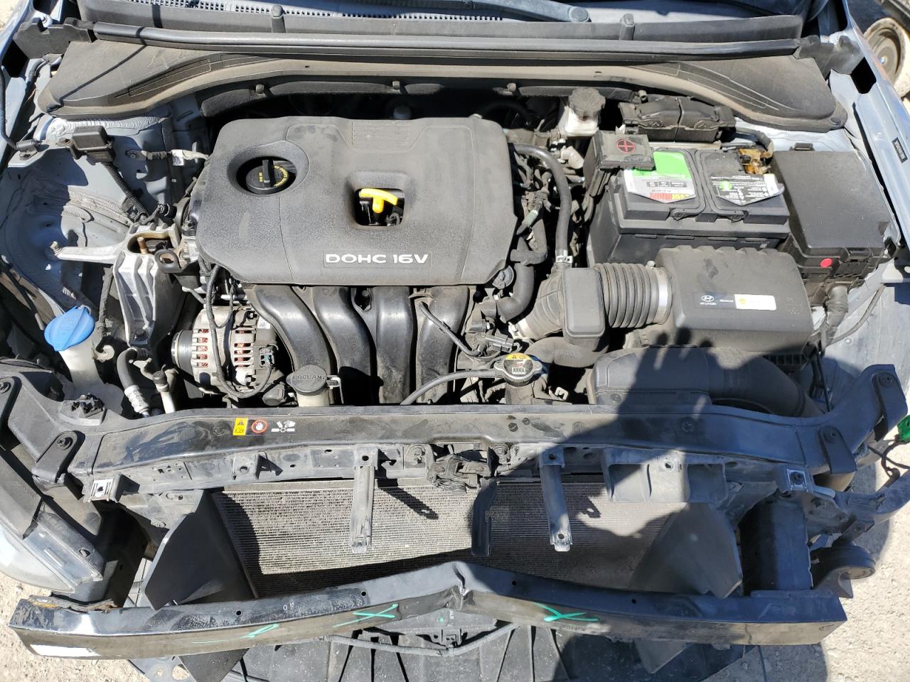 2017 Hyundai Elantra - Image 11