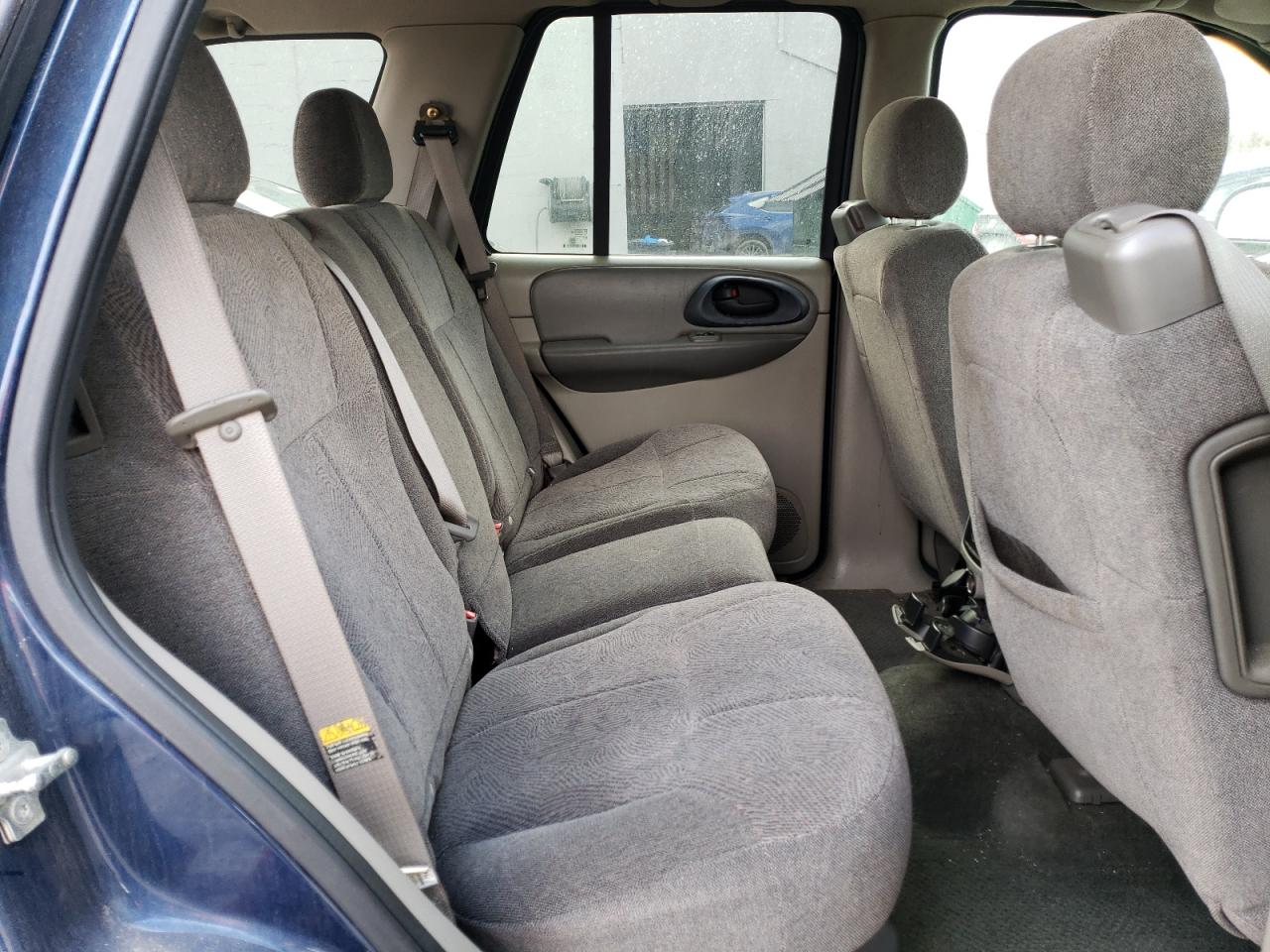 2004 Chevrolet TrailBlazer - Image 11