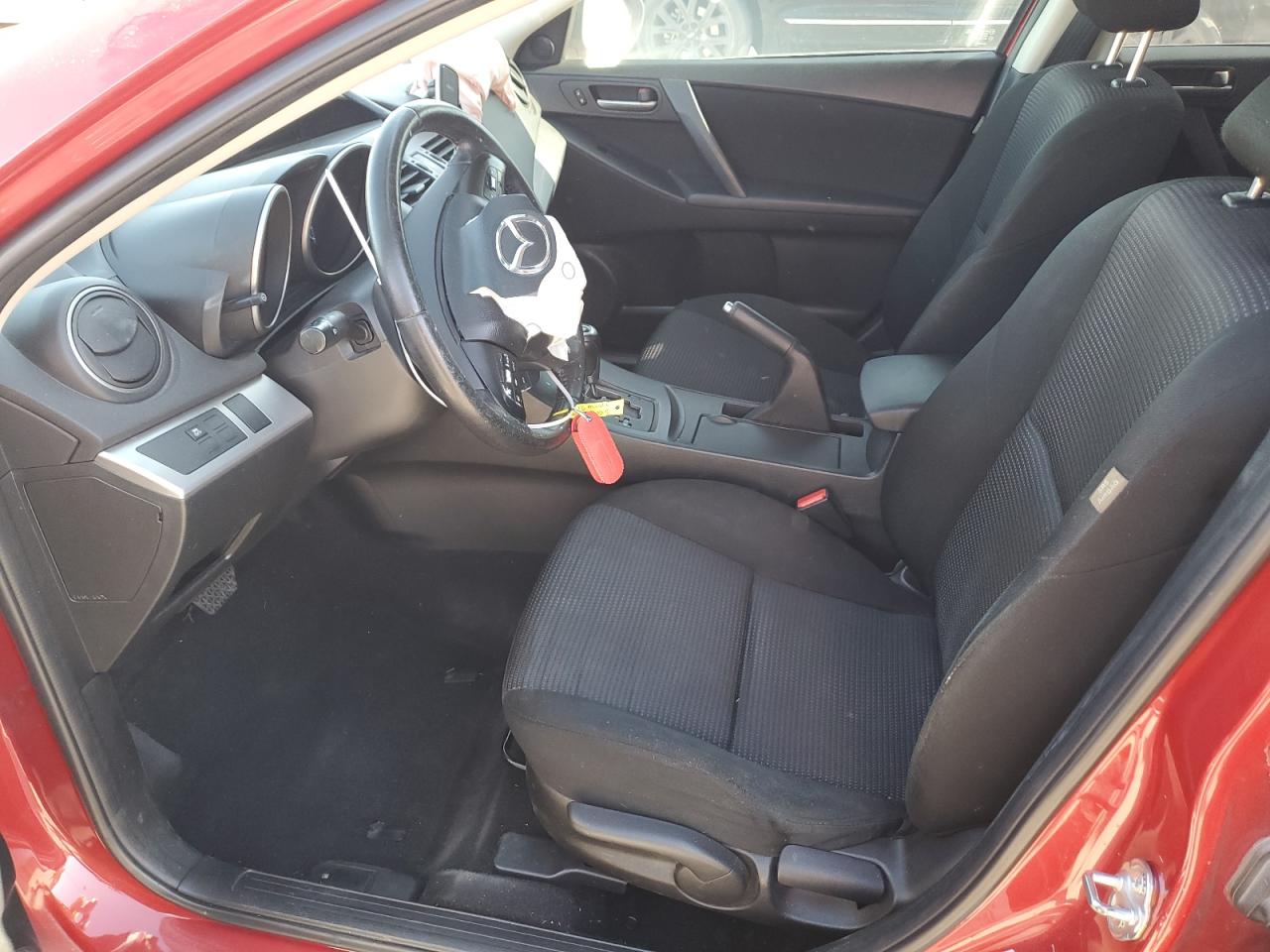 2013 Mazda 3 - Image 7