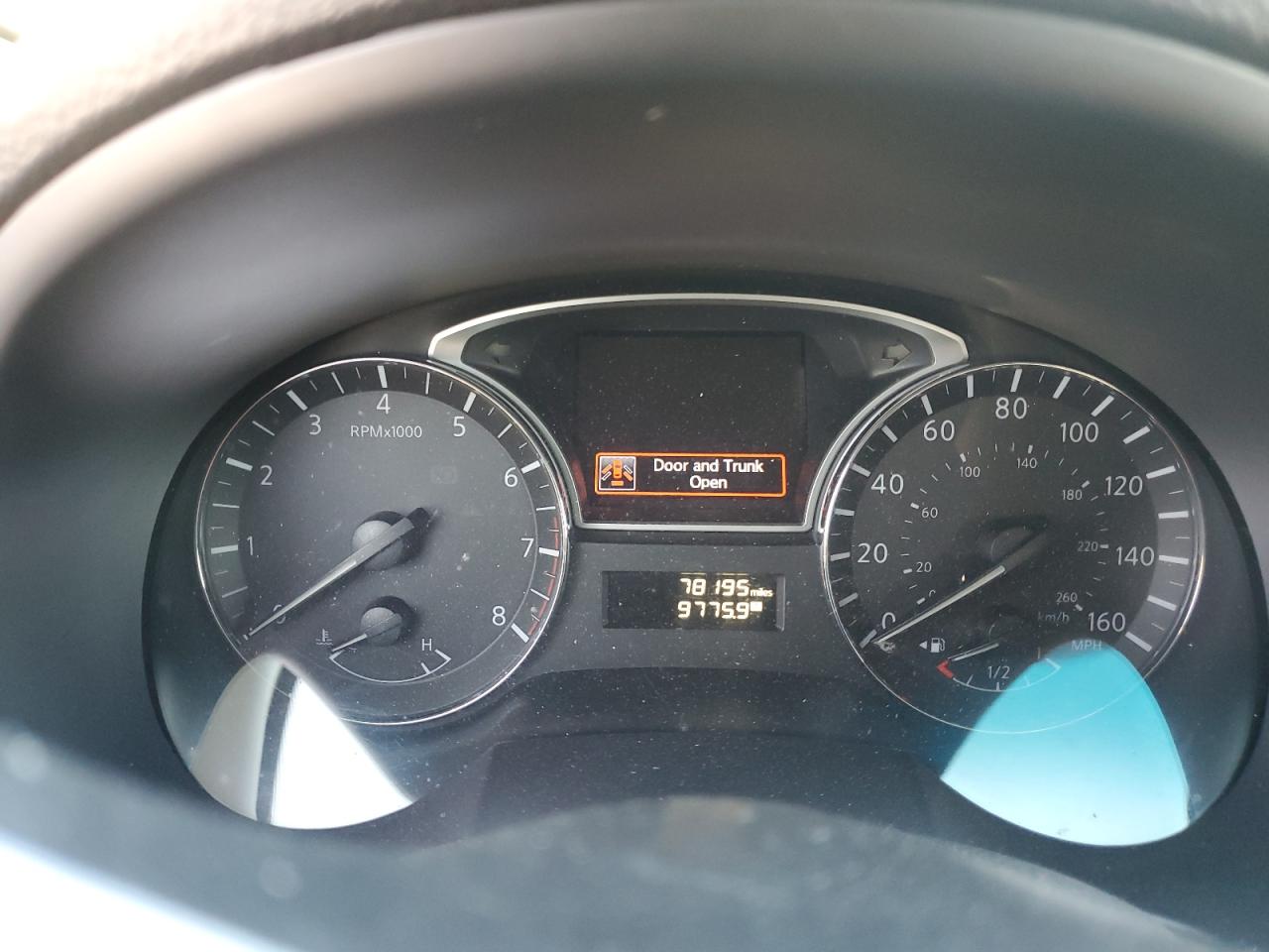 2015 Nissan Altima - Image 9