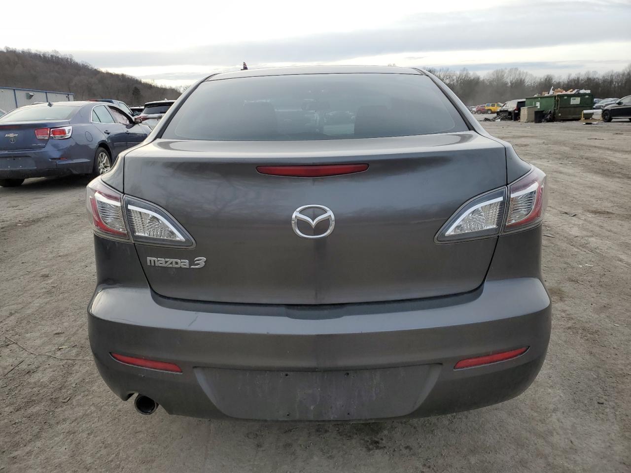 2012 Mazda 3 - Image 6