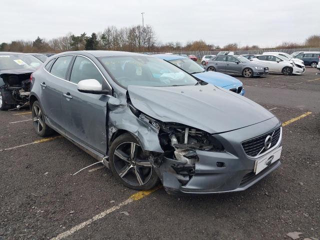 2017 VOLVO V40 R-DESI