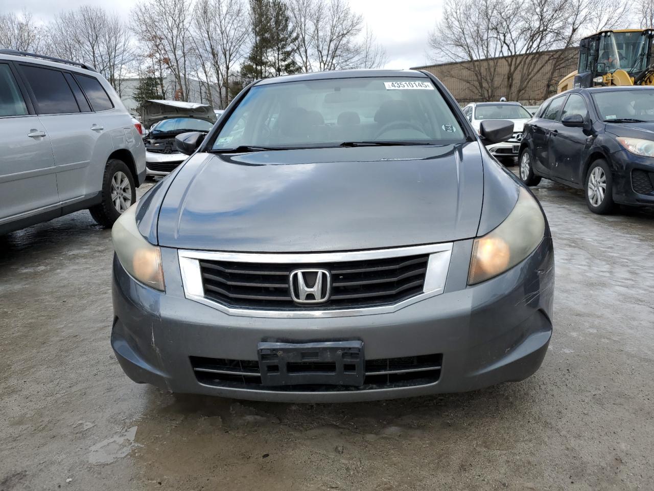2010 Honda Accord - Image 5