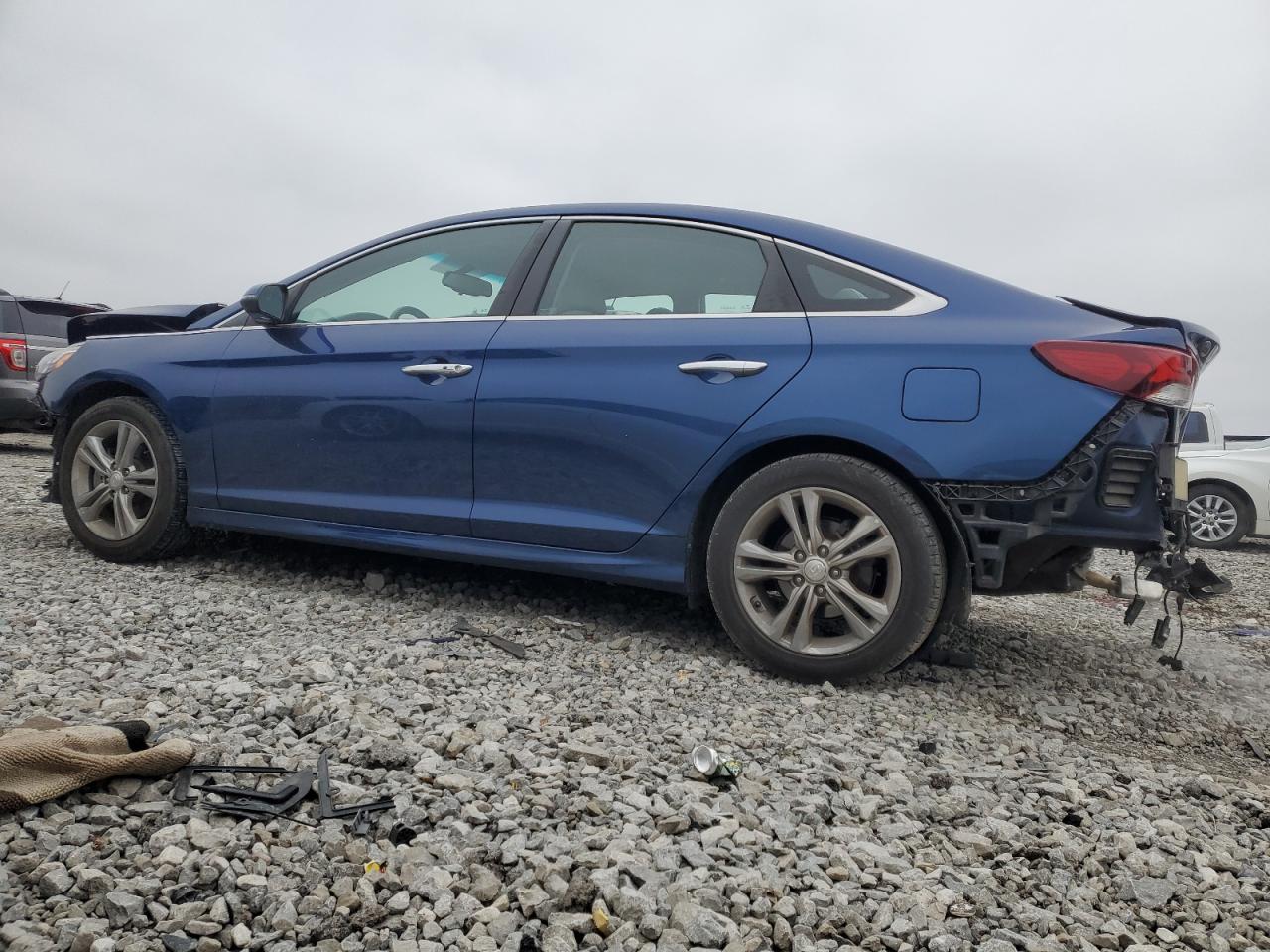 2018 Hyundai Sonata - Image 2