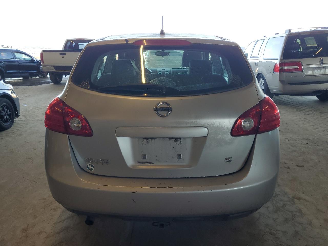 2009 Nissan Rogue - Image 6