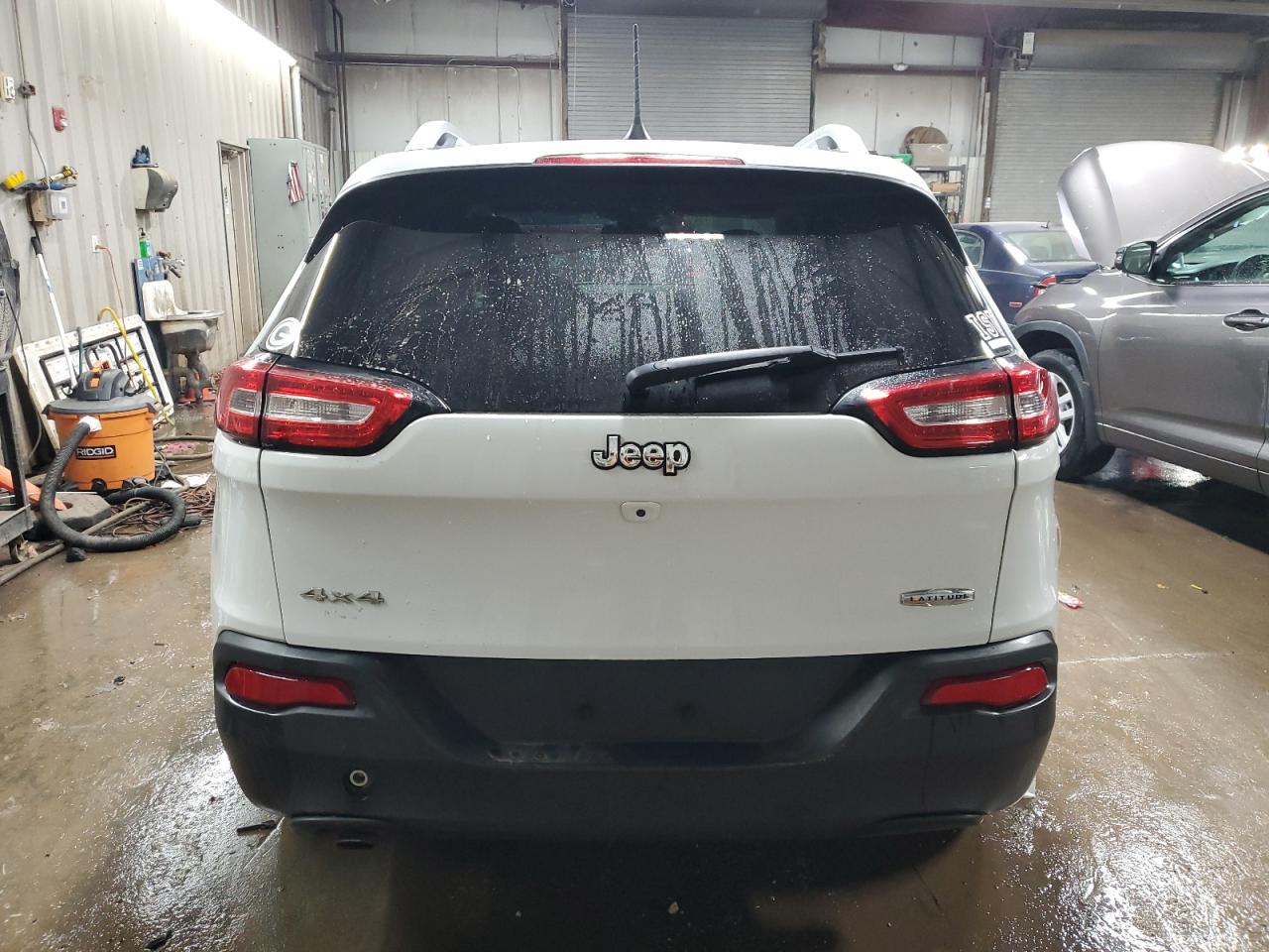2016 Jeep Grand Cherokee - Image 6