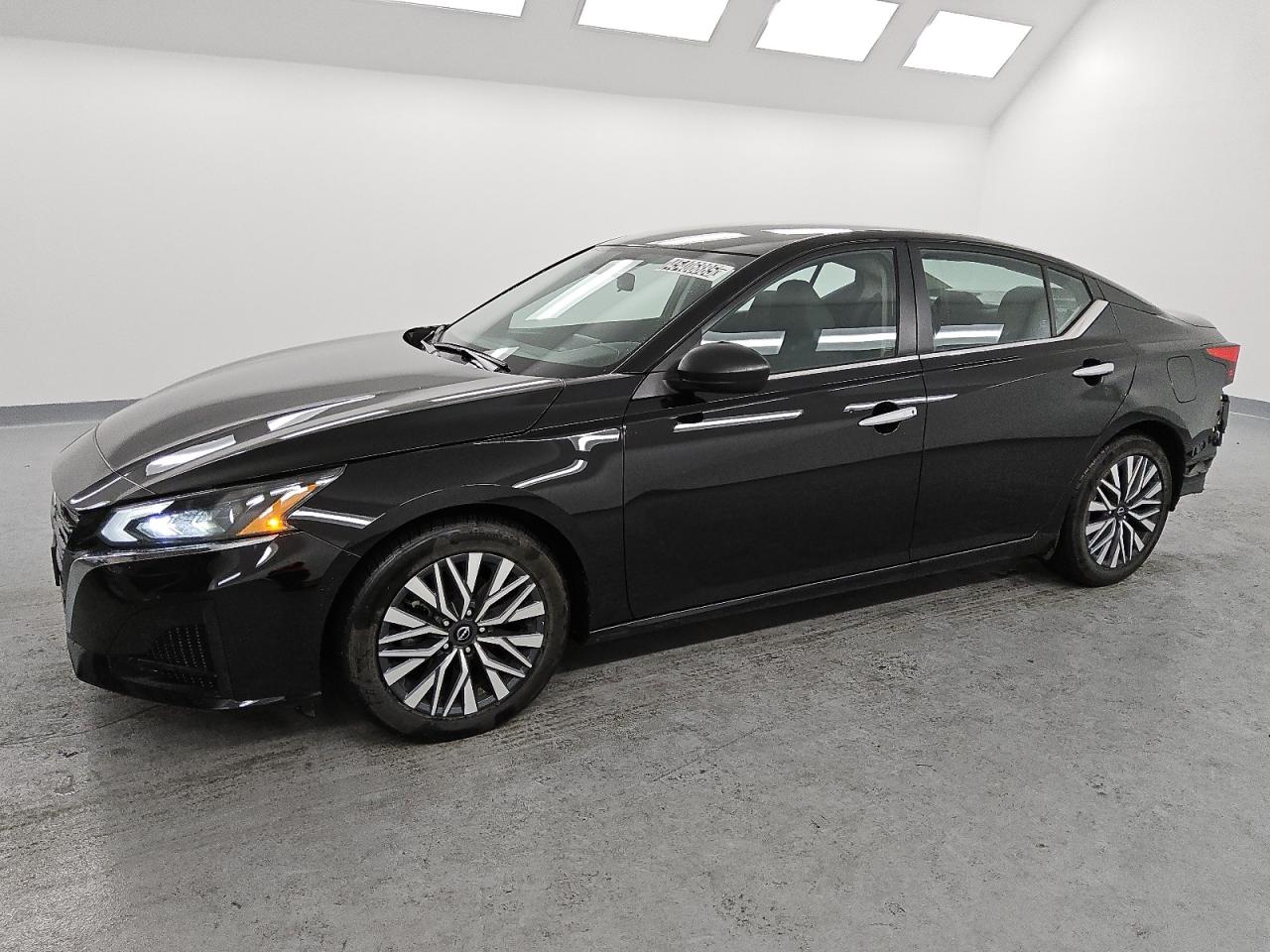 2024 Nissan Altima - Image 1