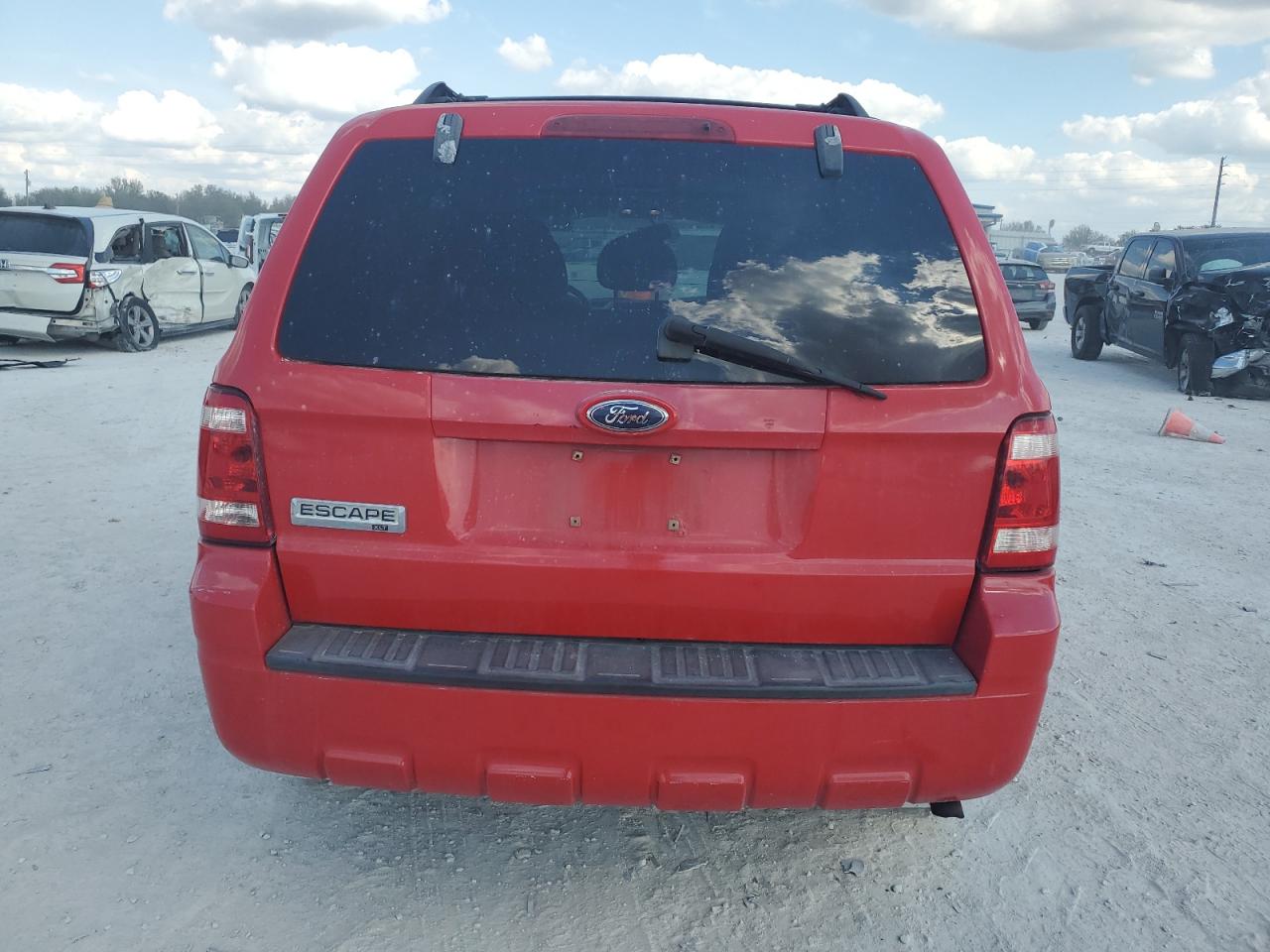 2009 Ford Escape - Image 6