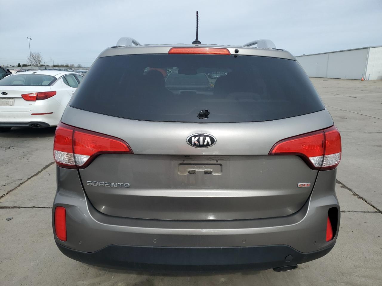 2014 Kia Sorento - Image 6