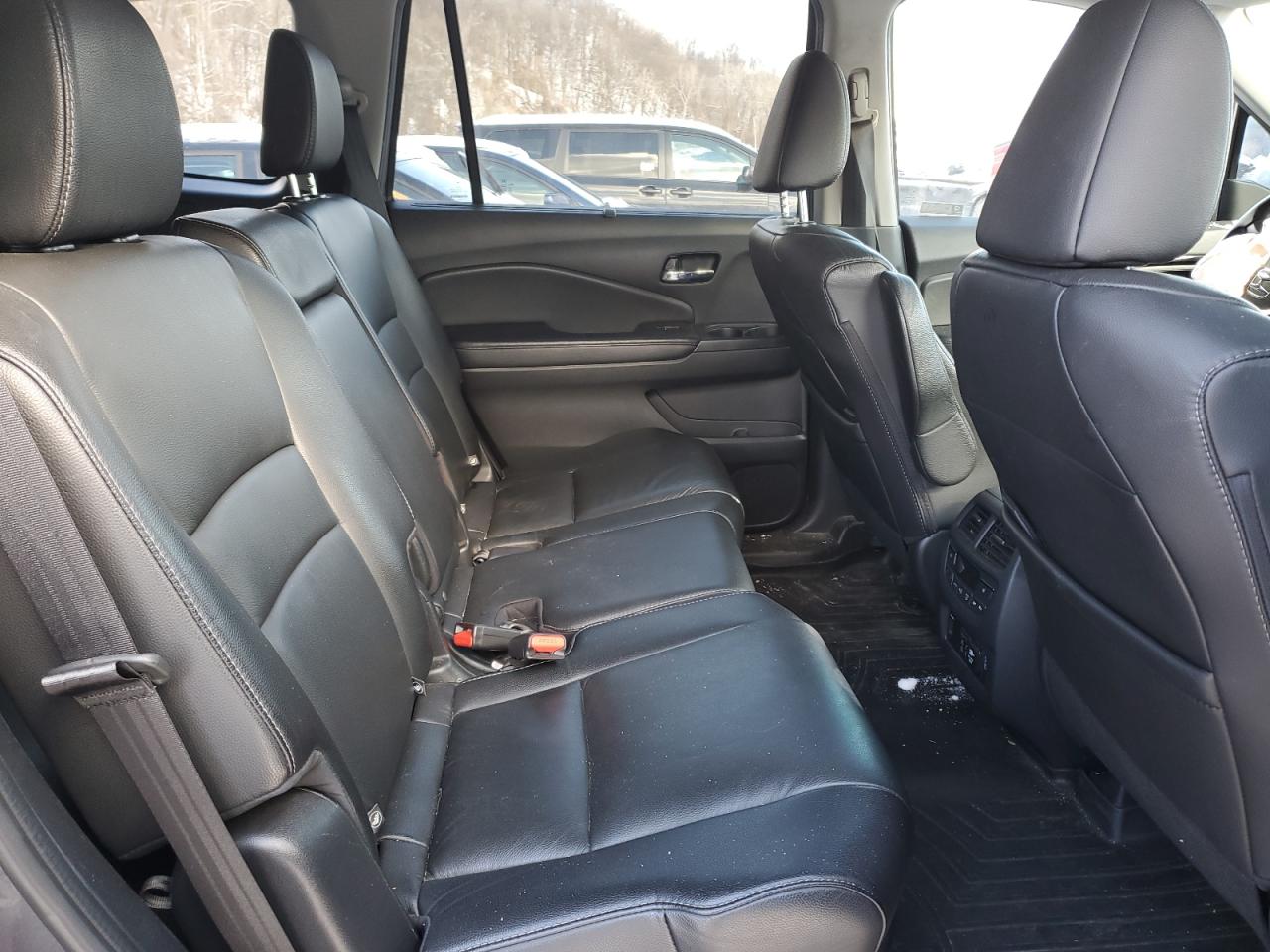 2019 Honda Pilot - Image 11