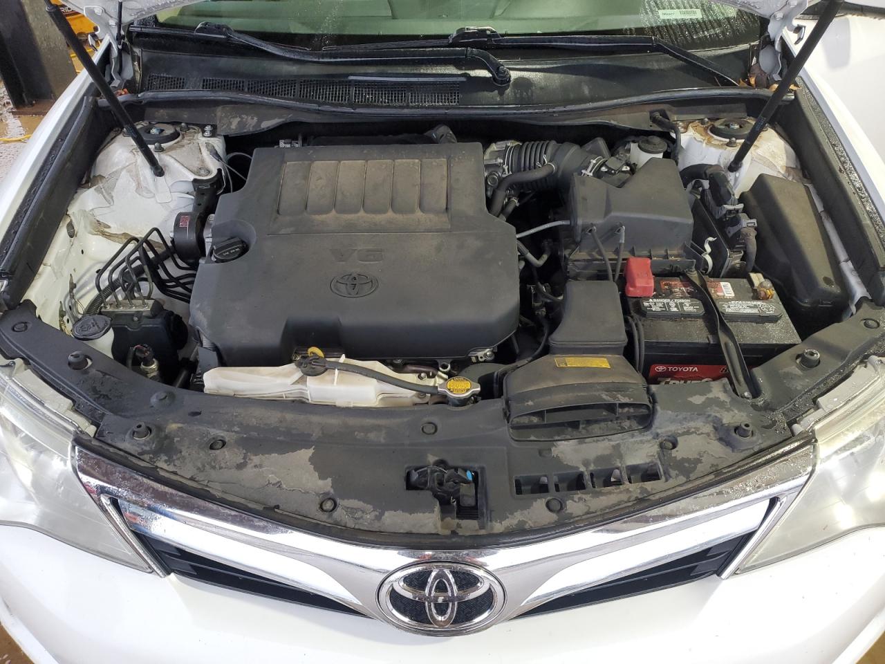 2014 Toyota Camry - Image 12