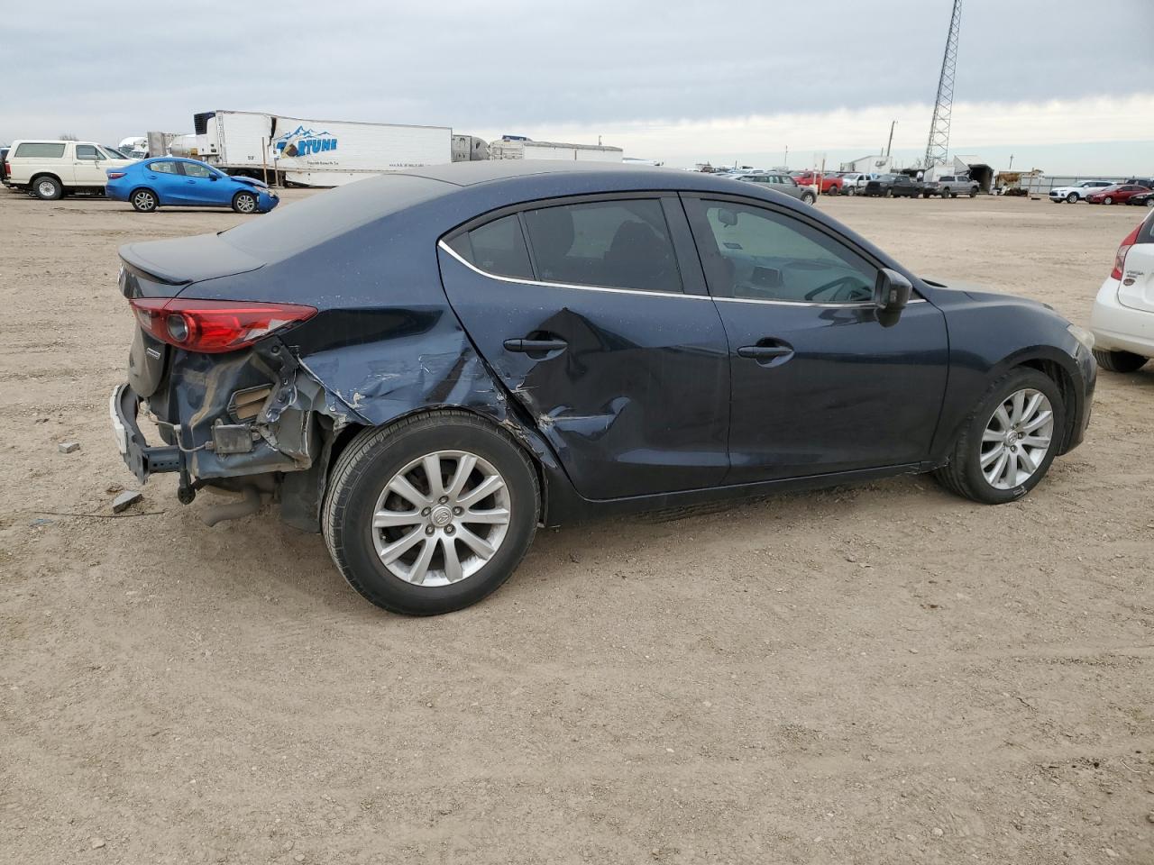 2014 Mazda 3 - Image 3