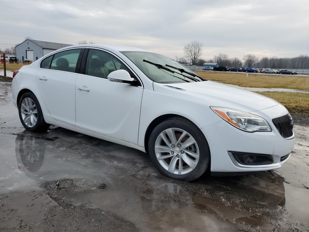 2016 Buick Regal - Image 4