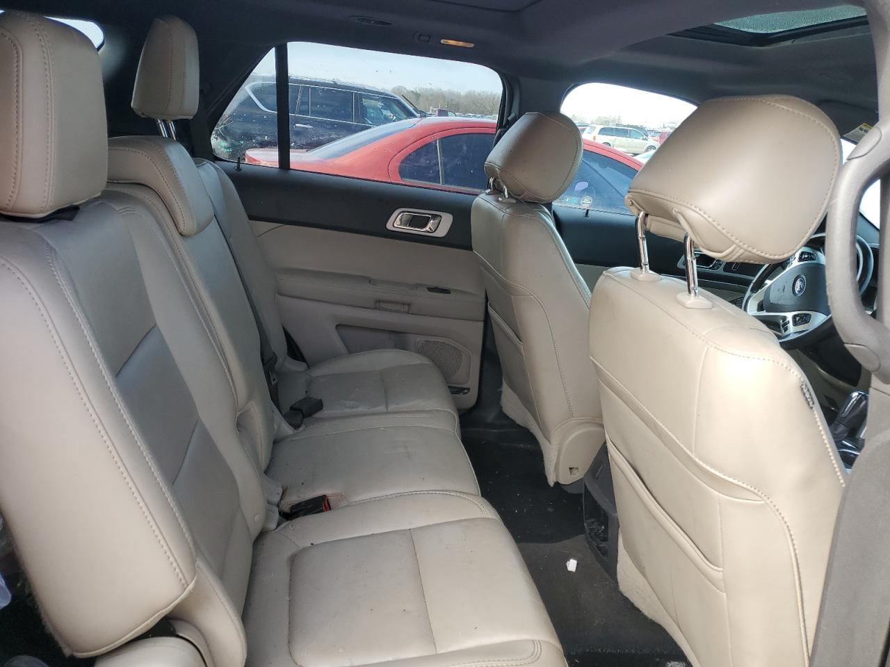 2013 Ford Explorer - Image 10