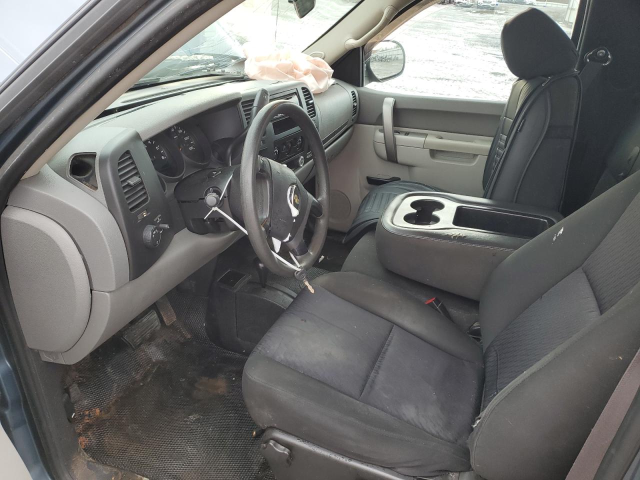 2011 Chevrolet Silverado - Image 8