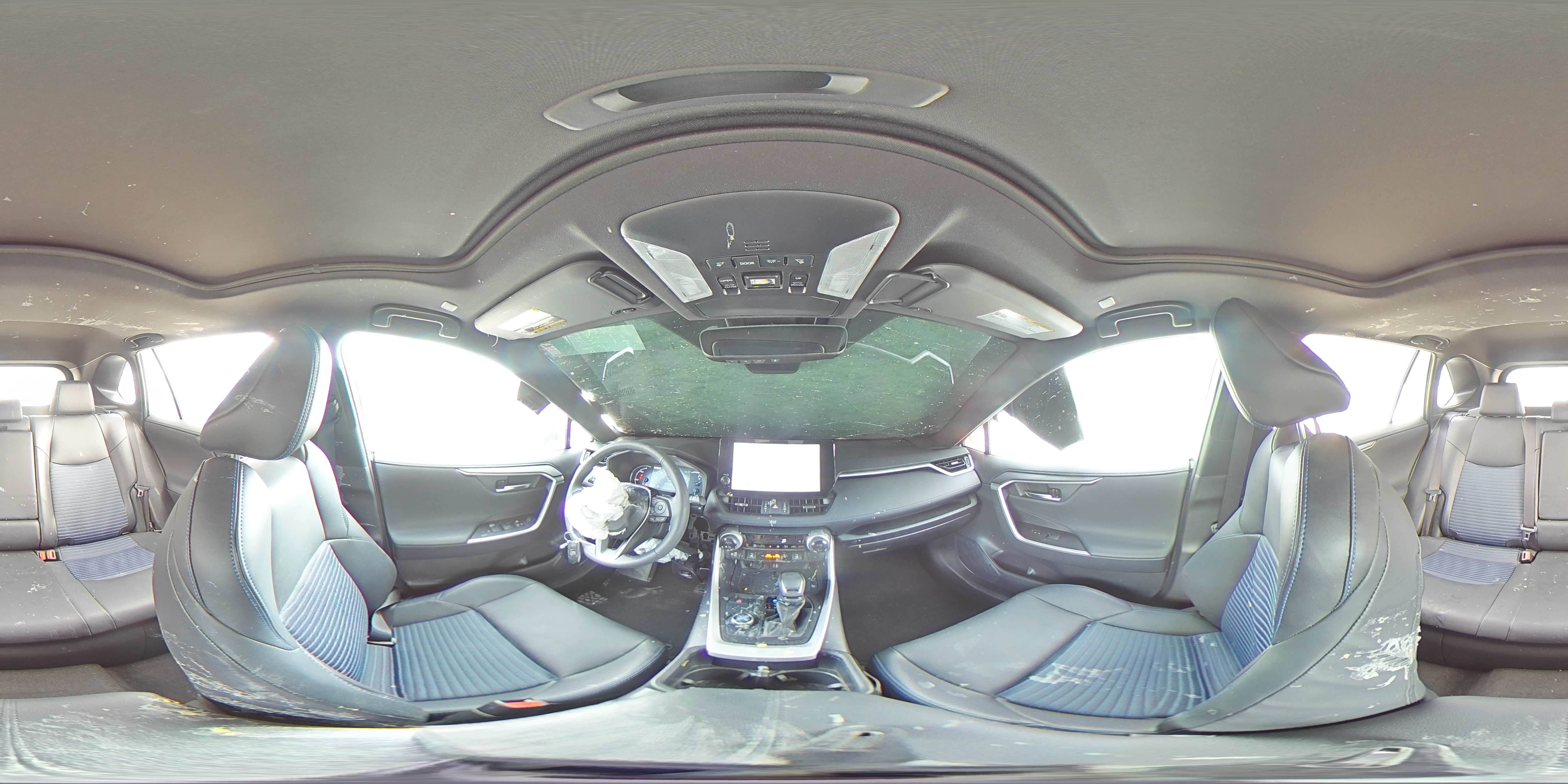 2024 Toyota RAV 4 - Image 13