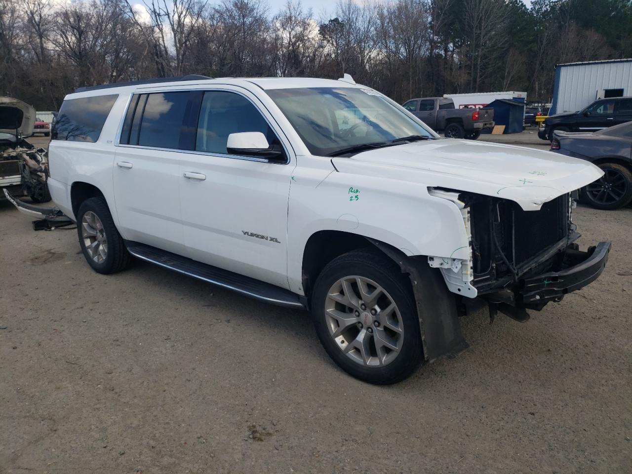 2019 GMC Yukon - Image 4
