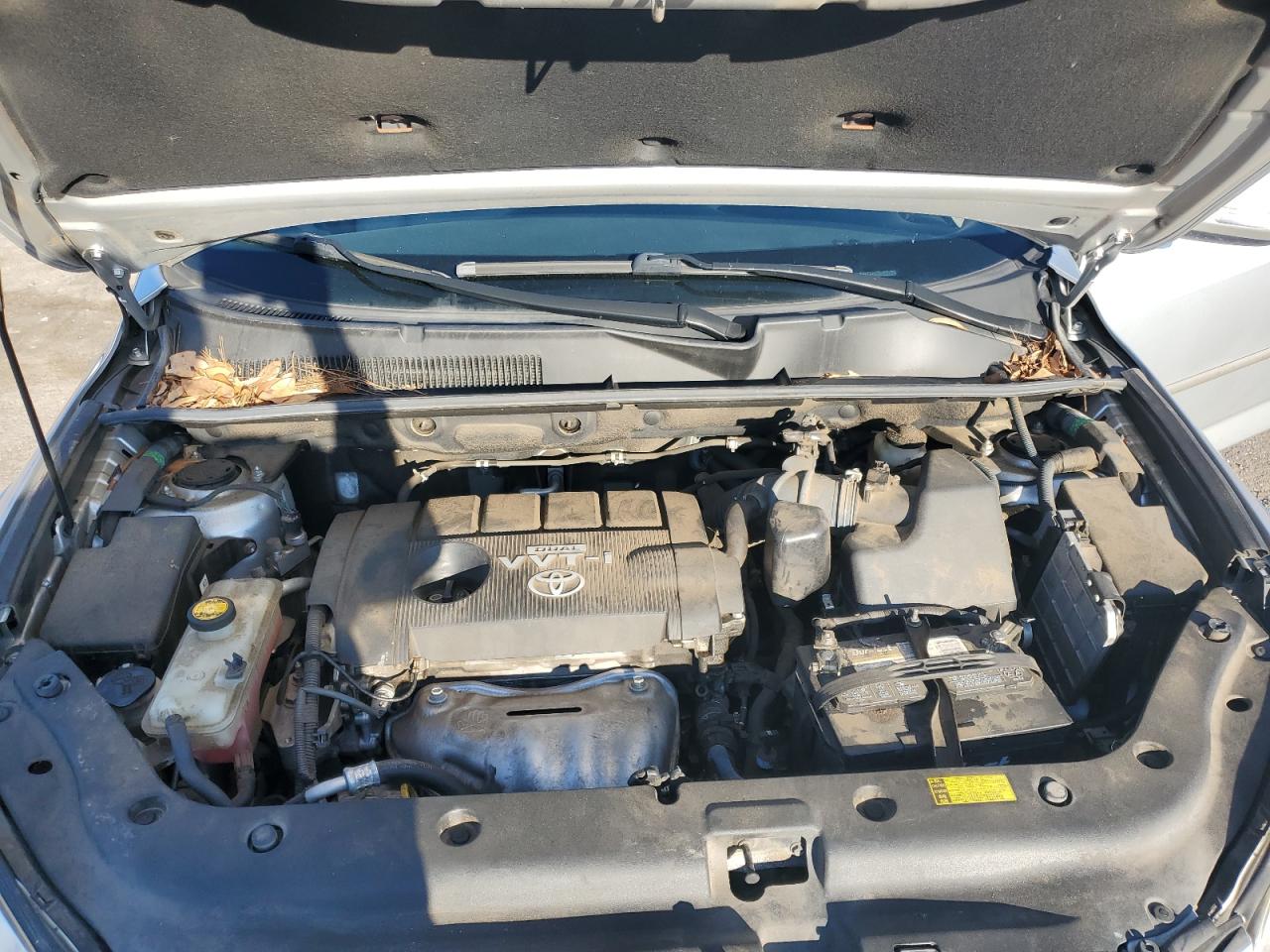 2010 Toyota RAV 4 - Image 12