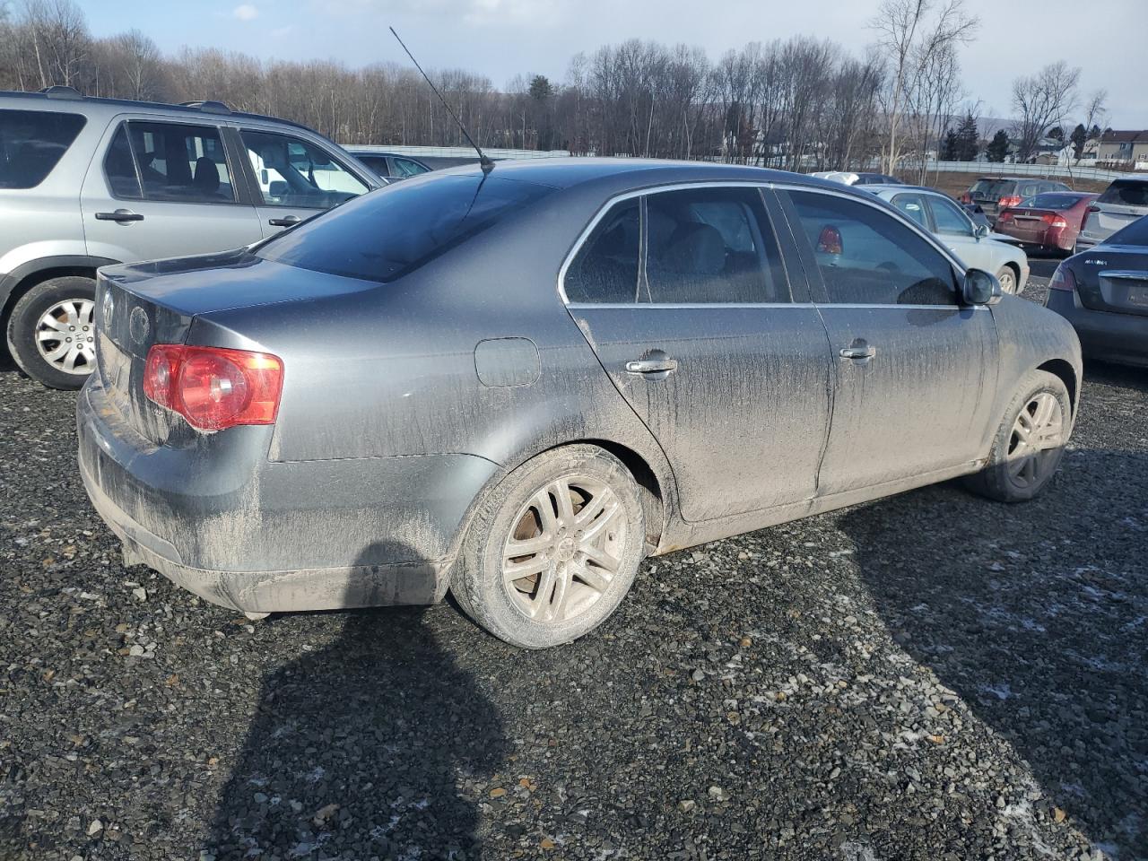 2007 Volkswagen Jetta - Image 3