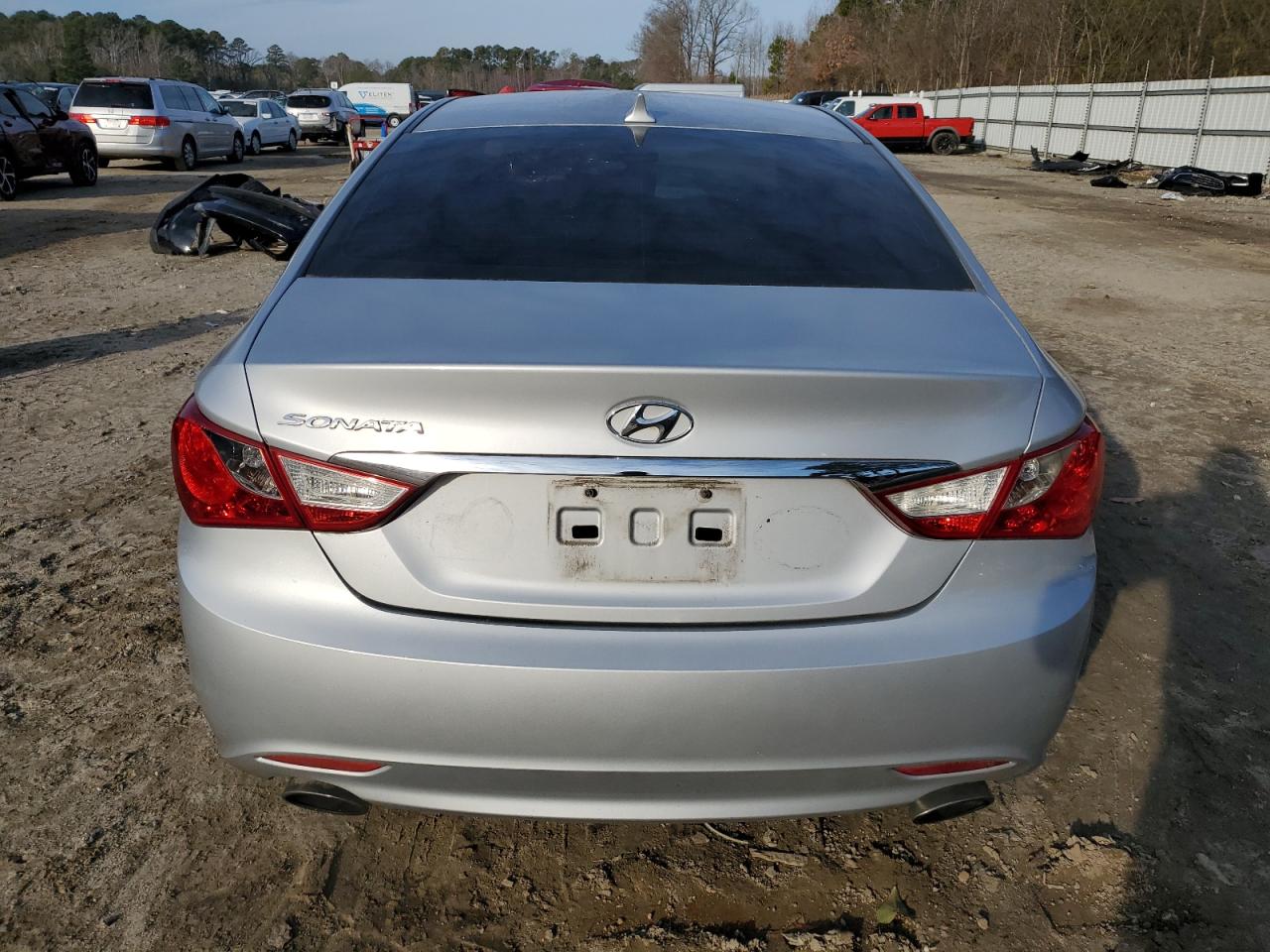 2011 Hyundai Sonata - Image 6