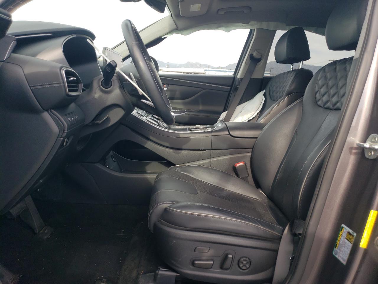 2021 Hyundai Santa Fe - Image 7
