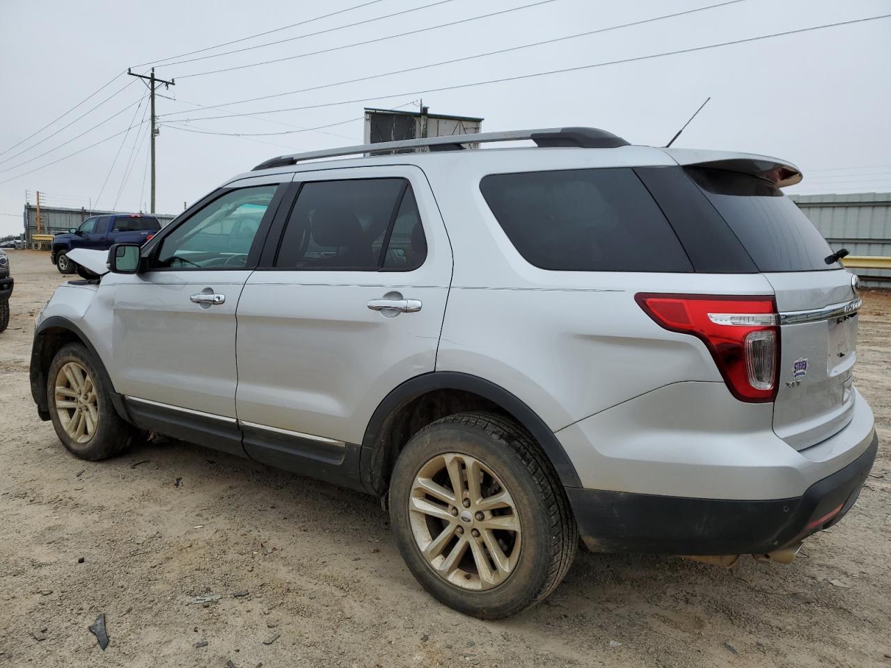 2015 Ford Explorer - Image 2