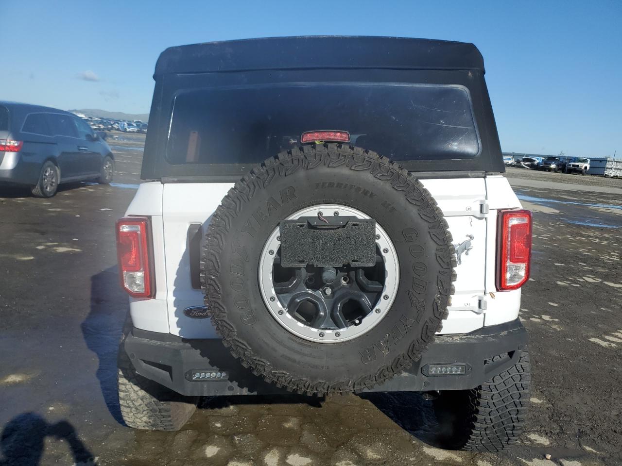 2023 Ford Bronco - Image 6