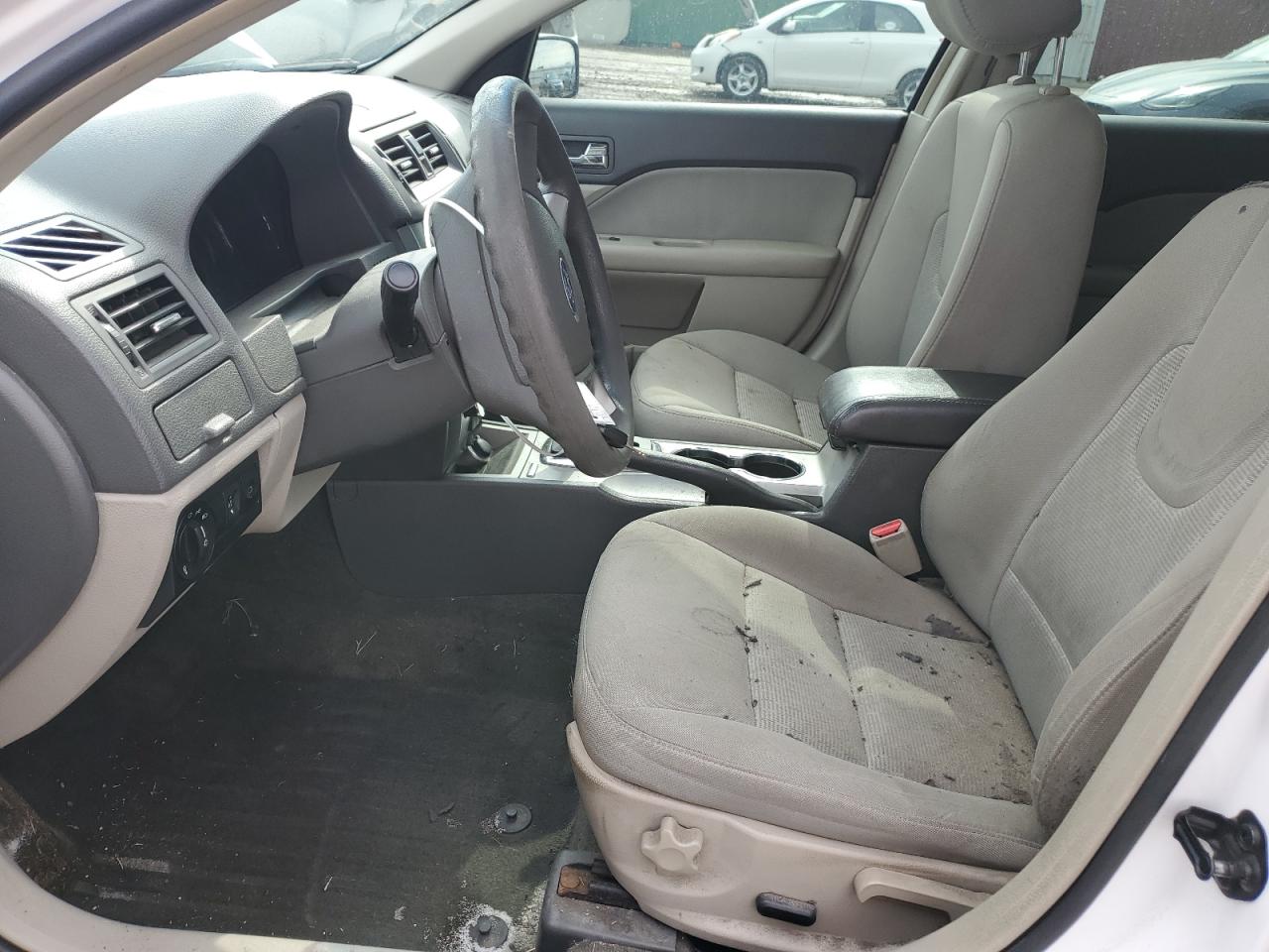 2010 Ford Fusion - Image 7