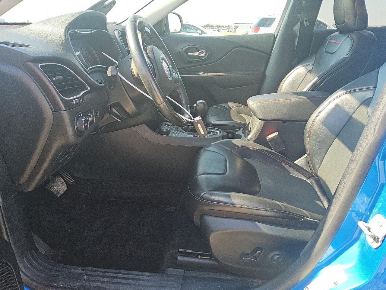 2019 Jeep Cherokee - Image 7