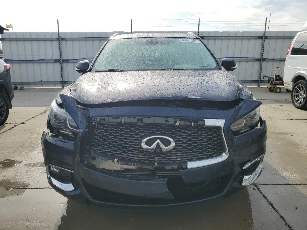 2017 Infiniti QX60 - Image 5